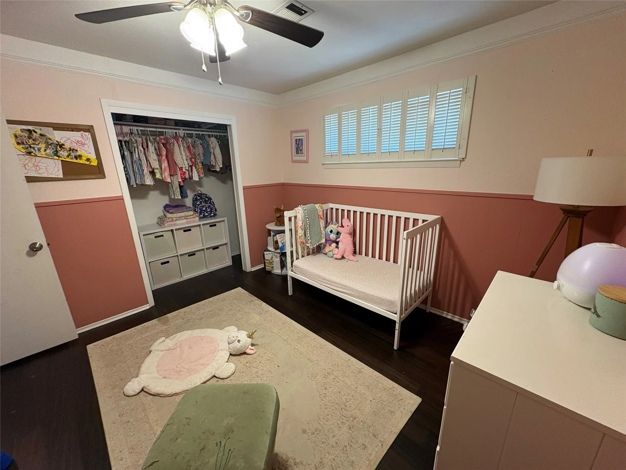 Single Family Residence For Sale in Tarrant County , 1121 Wade Drive, Bedford, Texas 76022, 3 Bedroom, 2 Bathroom, 2 Garage spaces, 1,544 Sqft, built in 1960, Preowned, mls#21213533, Real Estate Agent in Bedford, Homes For Sale in Tarrant county, Homes For Sale in Bedford, Realtor in Bedford Texas, Real Estate Brokerage Independent Realty Texas, Luminita Cordes Realtor