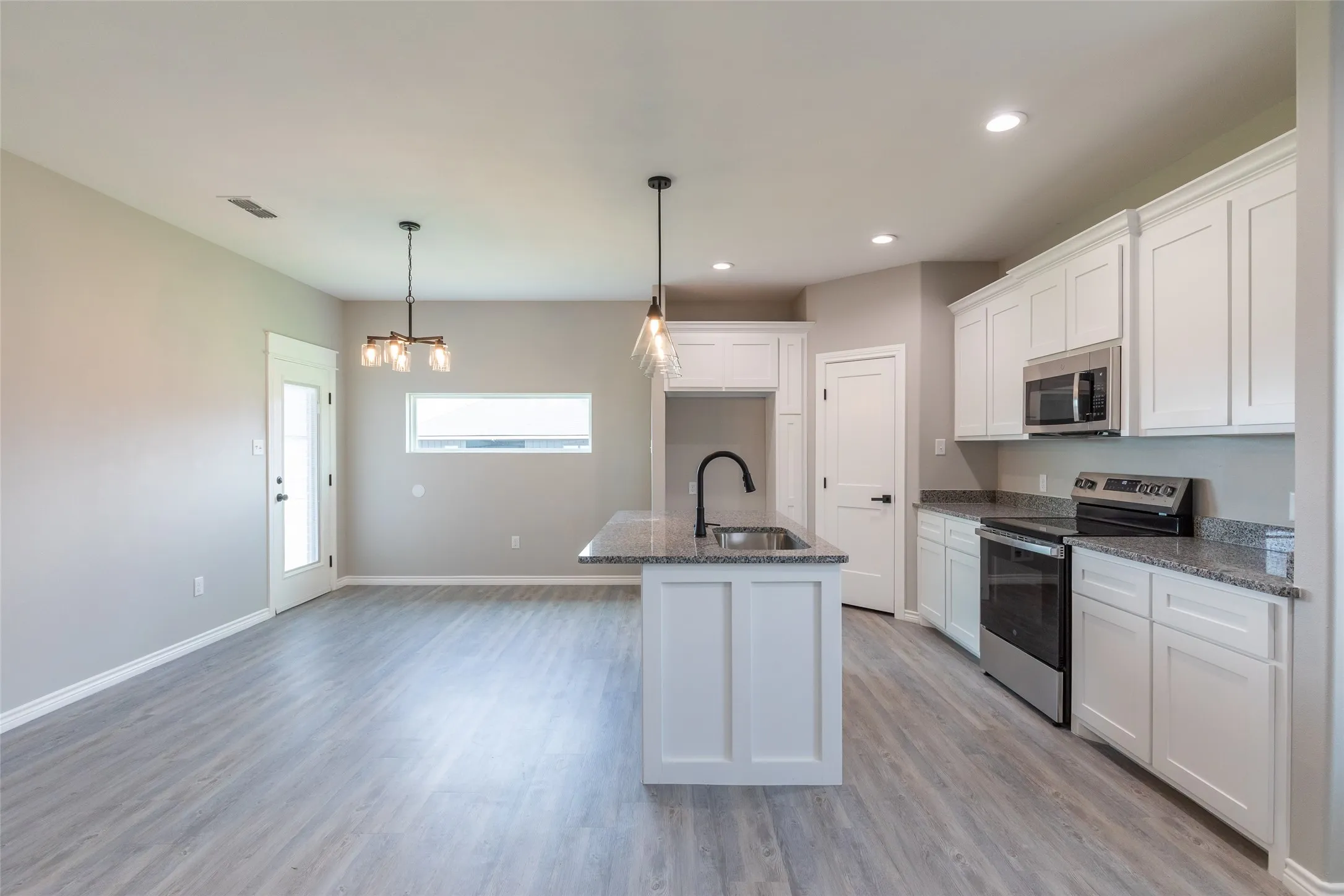 Single Family Residence For Sale in Taylor County , 7908 Freedom Crest Avenue, Abilene, Texas 79602, 4 Bedroom, 3 Bathroom, 2 Garage spaces, 1,529 Sqft, built in 2026, mls#21213693, Real Estate Agent in Abilene, Homes For Sale in Taylor county, Homes For Sale in Abilene, Realtor in Abilene Texas, Real Estate Brokerage Independent Realty Texas, Luminita Cordes Realtor