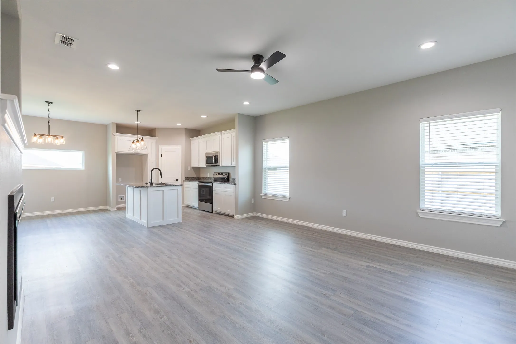 Single Family Residence For Sale in Taylor County , 7908 Freedom Crest Avenue, Abilene, Texas 79602, 4 Bedroom, 3 Bathroom, 2 Garage spaces, 1,529 Sqft, built in 2026, mls#21213693, Real Estate Agent in Abilene, Homes For Sale in Taylor county, Homes For Sale in Abilene, Realtor in Abilene Texas, Real Estate Brokerage Independent Realty Texas, Luminita Cordes Realtor
