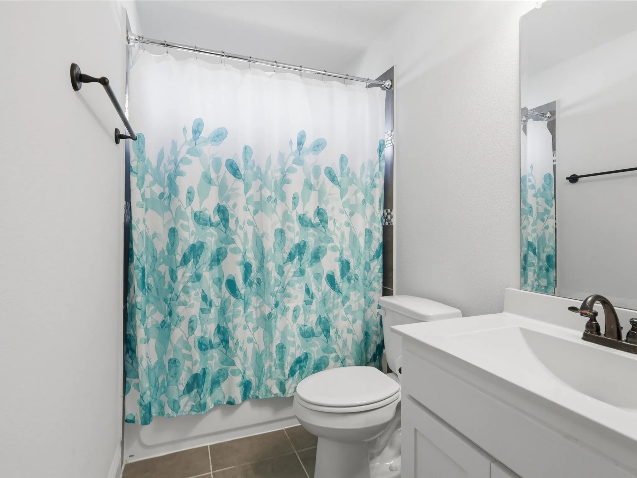 Single Family Residence For Sale in Collin County , 120 Spanish Bluebell Drive, Wylie, Texas 75098, 4 Bedroom, 3 Bathroom, 2 Garage spaces, 4,191 Sqft, built in 2019, mls#21208301, Real Estate Agent in Wylie, Homes For Sale in Collin county, Homes For Sale in Wylie, Realtor in Wylie Texas, Real Estate Brokerage Independent Realty Texas, Luminita Cordes Realtor