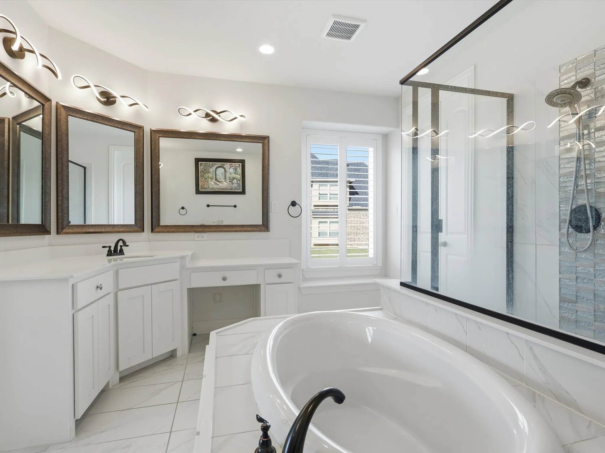 Single Family Residence For Sale in Collin County , 120 Spanish Bluebell Drive, Wylie, Texas 75098, 4 Bedroom, 3 Bathroom, 2 Garage spaces, 4,191 Sqft, built in 2019, mls#21208301, Real Estate Agent in Wylie, Homes For Sale in Collin county, Homes For Sale in Wylie, Realtor in Wylie Texas, Real Estate Brokerage Independent Realty Texas, Luminita Cordes Realtor