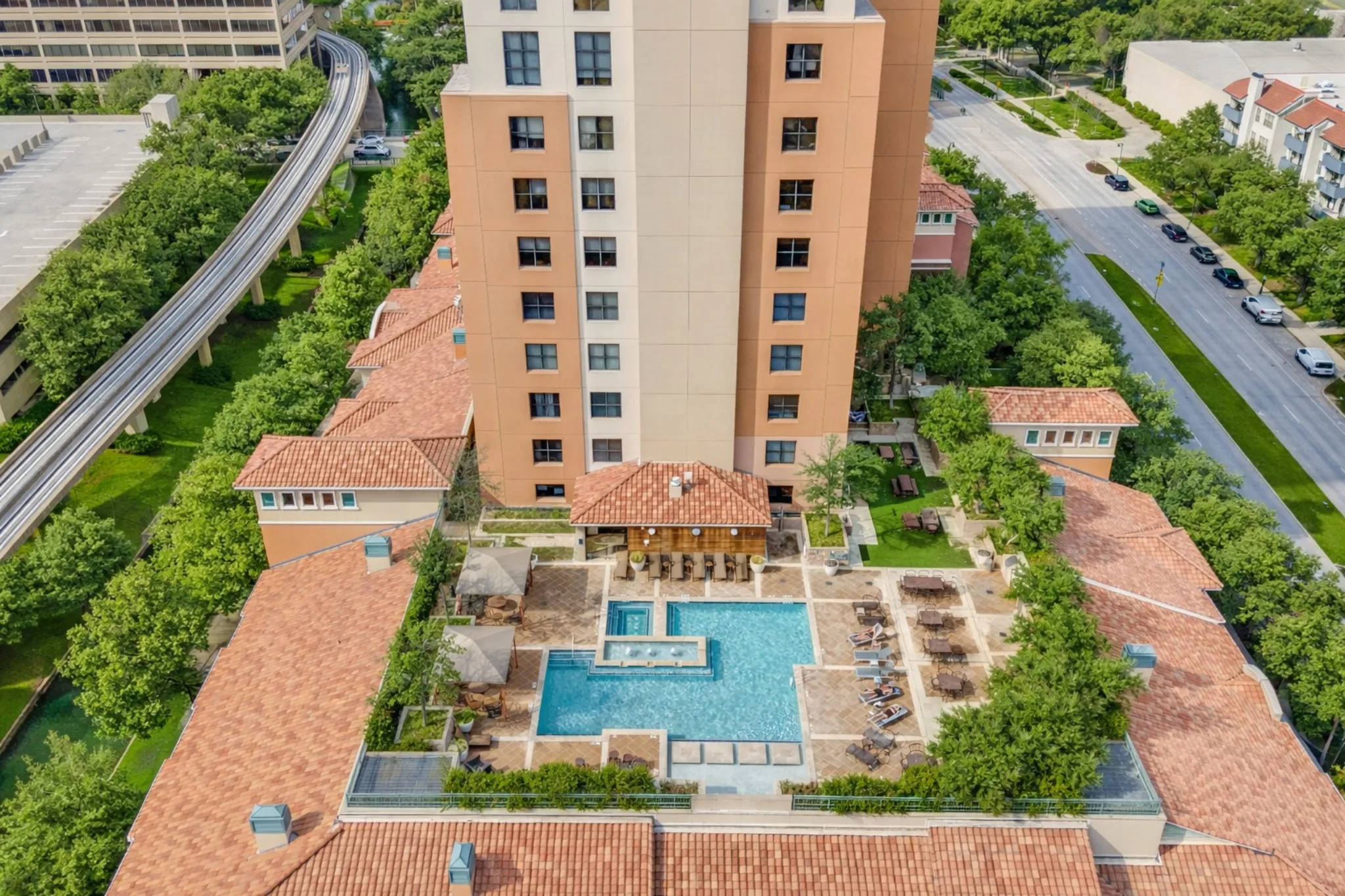 Condominium For Sale in Dallas County , 330 Las Colinas Boulevard E 1508, Irving, Texas 75039, 2 Bedroom, 3 Bathroom, 2 Garage spaces, 3,060 Sqft, built in 2001, Preowned, Price $1,350,000, mls#21169667, Real Estate Agent in Irving, Homes For Sale in Dallas county, Homes For Sale in Irving, Realtor in Irving Texas, Real Estate Brokerage Independent Realty Texas, Luminita Cordes Realtor