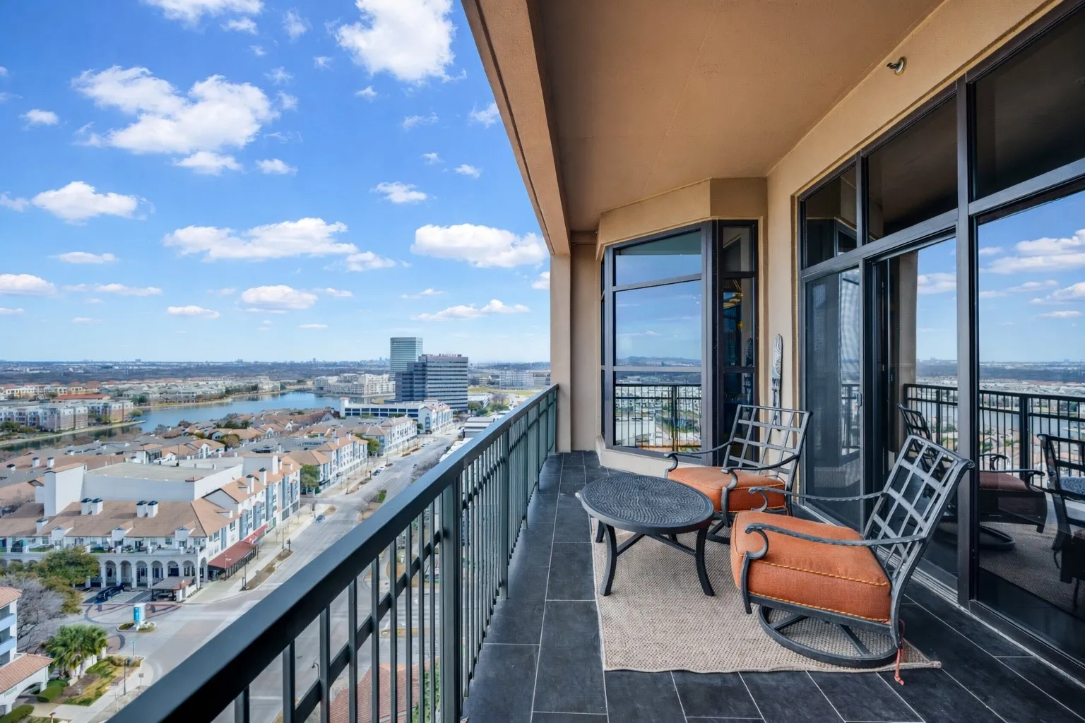 Condominium For Sale in Dallas County , 330 Las Colinas Boulevard E 1508, Irving, Texas 75039, 2 Bedroom, 3 Bathroom, 2 Garage spaces, 3,060 Sqft, built in 2001, Preowned, Price $1,350,000, mls#21169667, Real Estate Agent in Irving, Homes For Sale in Dallas county, Homes For Sale in Irving, Realtor in Irving Texas, Real Estate Brokerage Independent Realty Texas, Luminita Cordes Realtor