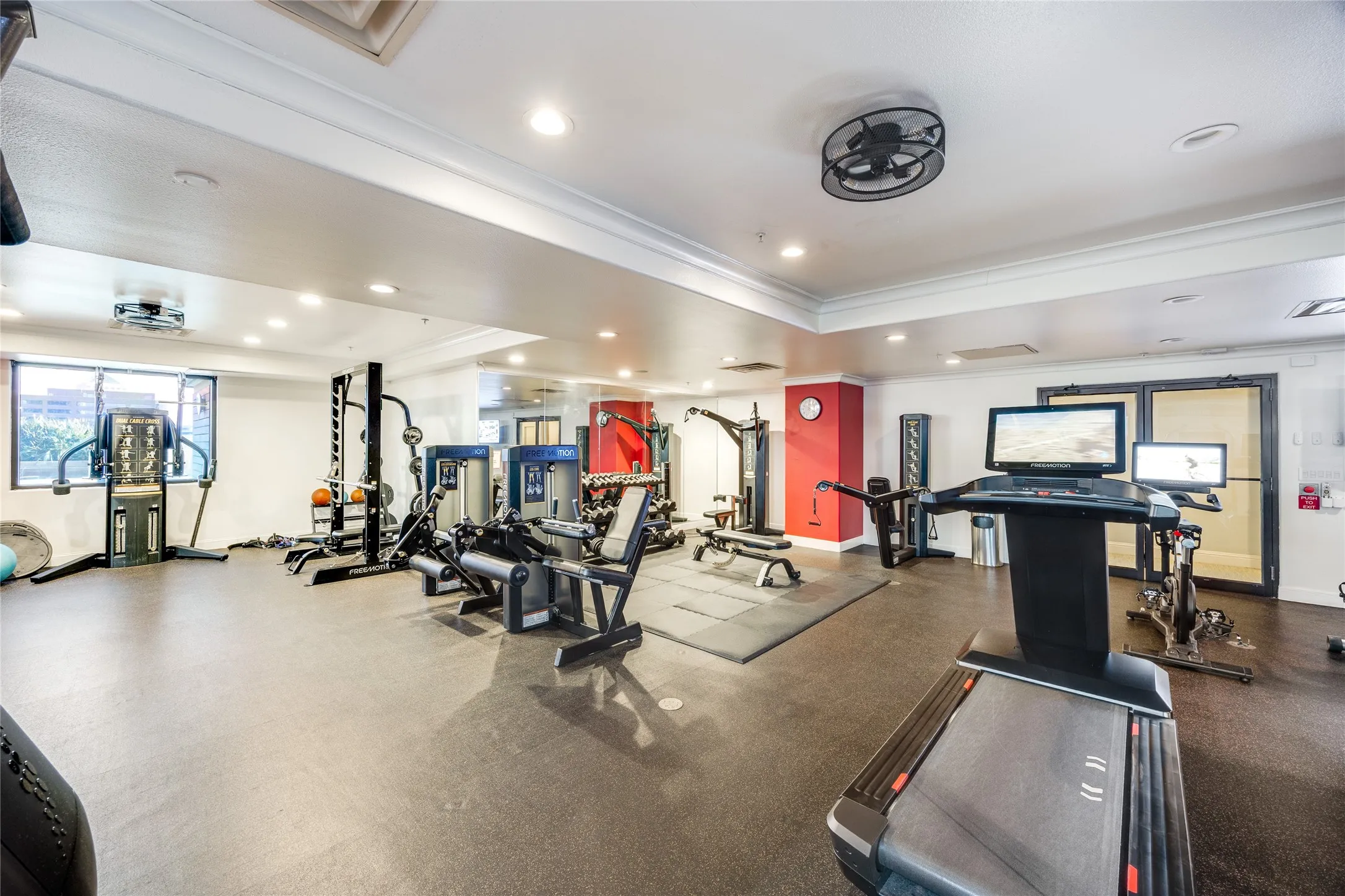 Condominium For Sale in Dallas County , 330 Las Colinas Boulevard E 1508, Irving, Texas 75039, 2 Bedroom, 3 Bathroom, 2 Garage spaces, 3,060 Sqft, built in 2001, Preowned, Price $1,350,000, mls#21169667, Real Estate Agent in Irving, Homes For Sale in Dallas county, Homes For Sale in Irving, Realtor in Irving Texas, Real Estate Brokerage Independent Realty Texas, Luminita Cordes Realtor
