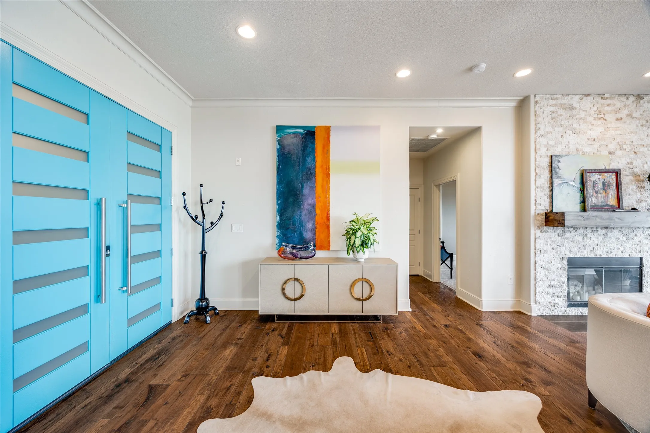 Condominium For Sale in Dallas County , 330 Las Colinas Boulevard E 1508, Irving, Texas 75039, 2 Bedroom, 3 Bathroom, 2 Garage spaces, 3,060 Sqft, built in 2001, Preowned, Price $1,350,000, mls#21169667, Real Estate Agent in Irving, Homes For Sale in Dallas county, Homes For Sale in Irving, Realtor in Irving Texas, Real Estate Brokerage Independent Realty Texas, Luminita Cordes Realtor