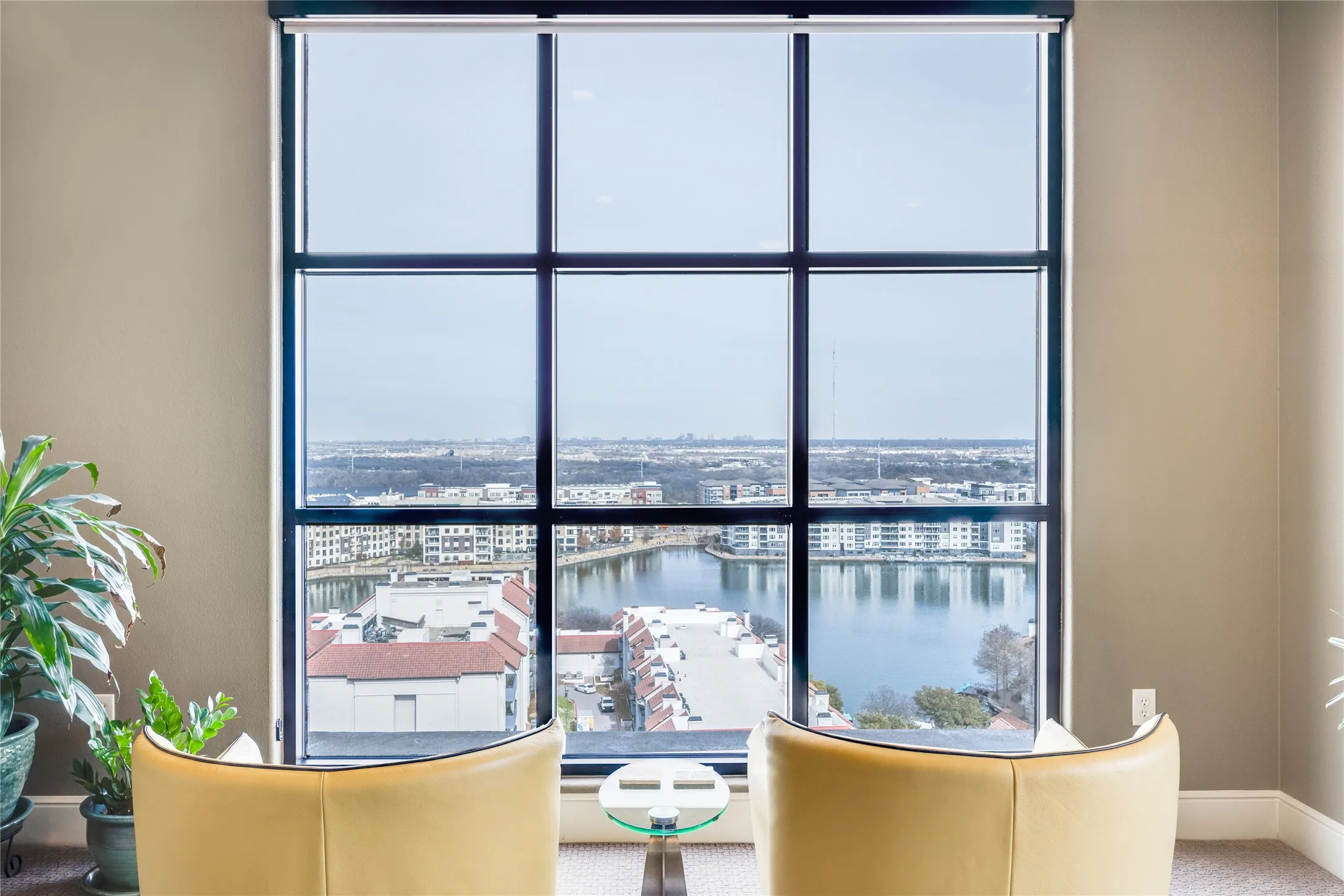 Condominium For Sale in Dallas County , 330 Las Colinas Boulevard E 1508, Irving, Texas 75039, 2 Bedroom, 3 Bathroom, 2 Garage spaces, 3,060 Sqft, built in 2001, Preowned, Price $1,350,000, mls#21169667, Real Estate Agent in Irving, Homes For Sale in Dallas county, Homes For Sale in Irving, Realtor in Irving Texas, Real Estate Brokerage Independent Realty Texas, Luminita Cordes Realtor