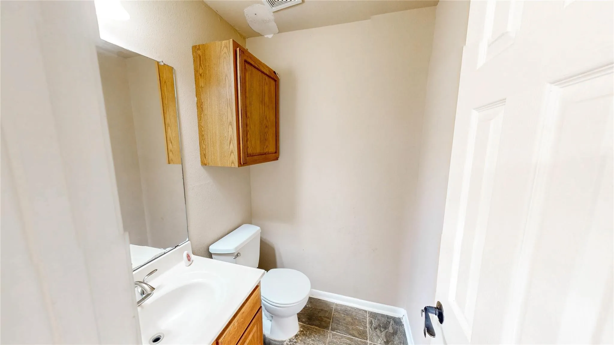 Single Family Residence For Sale in Grayson County , 701 E College Street, Sherman, Texas 75090, 3 Bedroom, 2 Bathroom, Garage spaces, 1,010 Sqft, built in 2004, Preowned, Price $150,000, mls#21213123, Real Estate Agent in Sherman, Homes For Sale in Grayson county, Homes For Sale in Sherman, Realtor in Sherman Texas, Real Estate Brokerage Independent Realty Texas, Luminita Cordes Realtor