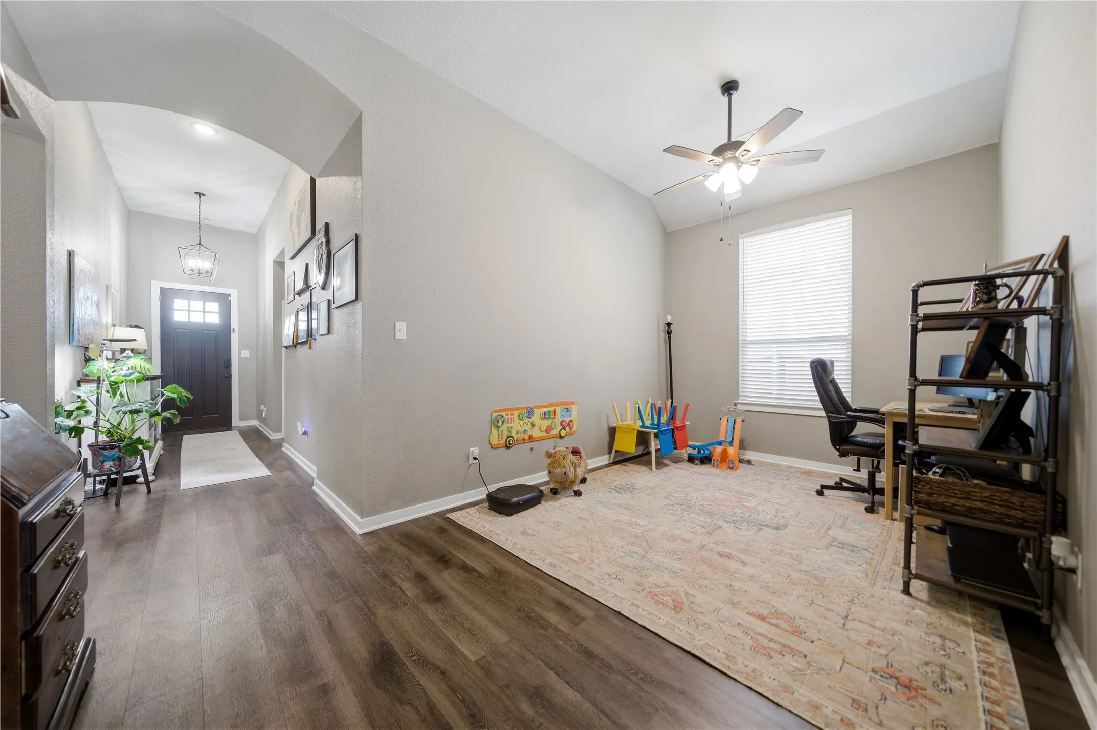 Single Family Residence For Sale in Rockwall County , 2127 Mossbrook Drive, Royse City, Texas 75189, 4 Bedroom, 3 Bathroom, 2 Garage spaces, 2,153 Sqft, built in 2018, mls#21202065, Real Estate Agent in Royse City, Homes For Sale in Rockwall county, Homes For Sale in Royse City, Realtor in Royse City Texas, Real Estate Brokerage Independent Realty Texas, Luminita Cordes Realtor