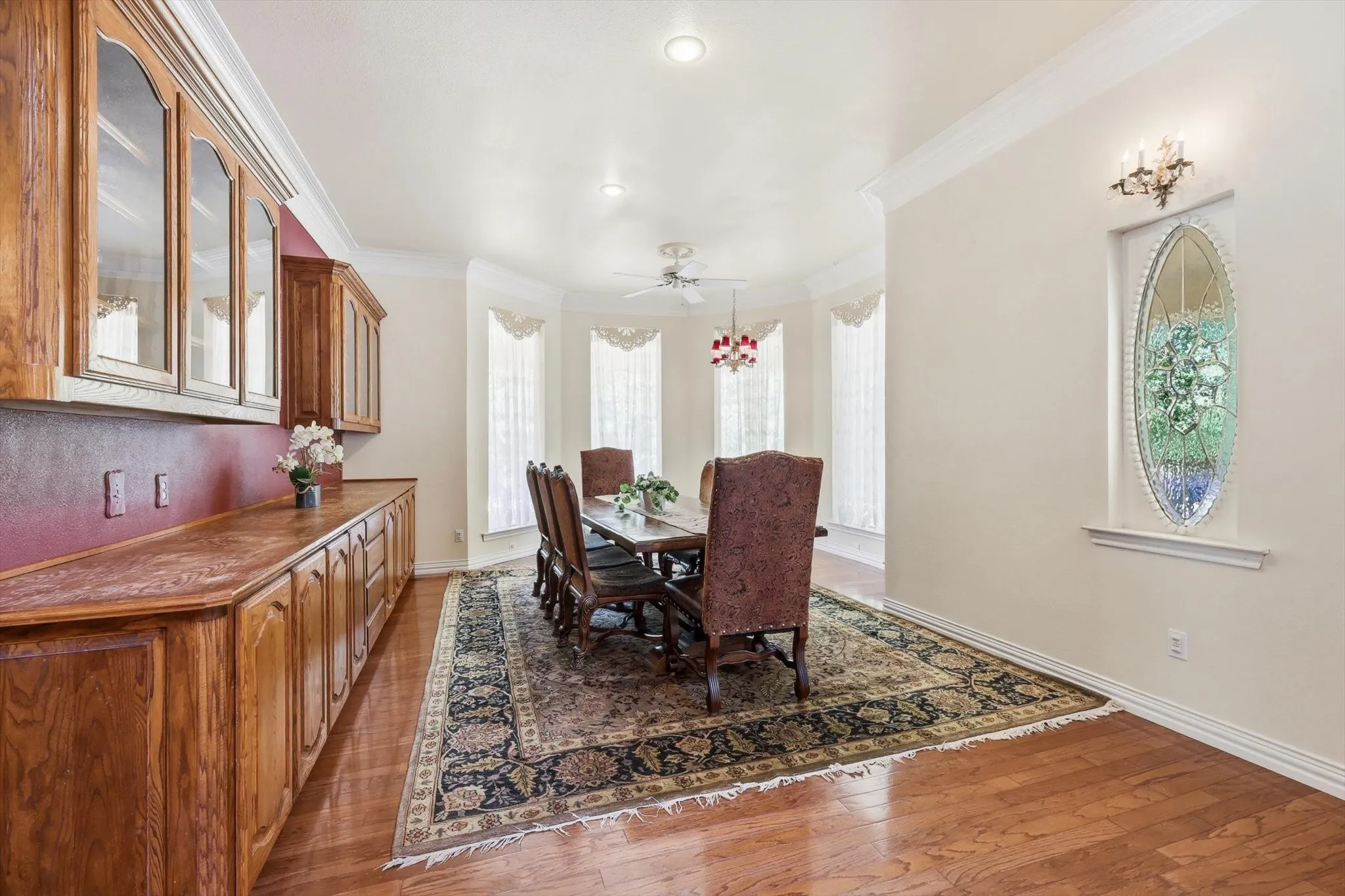 Single Family Residence For Sale in Tarrant County , 410 Beverly Drive, Keller, Texas 76248, 5 Bedroom, 5 Bathroom, 2 Garage spaces, 4,943 Sqft, built in 1999, mls#21210290, Real Estate Agent in Keller, Homes For Sale in Tarrant county, Homes For Sale in Keller, Realtor in Keller Texas, Real Estate Brokerage Independent Realty Texas, Luminita Cordes Realtor