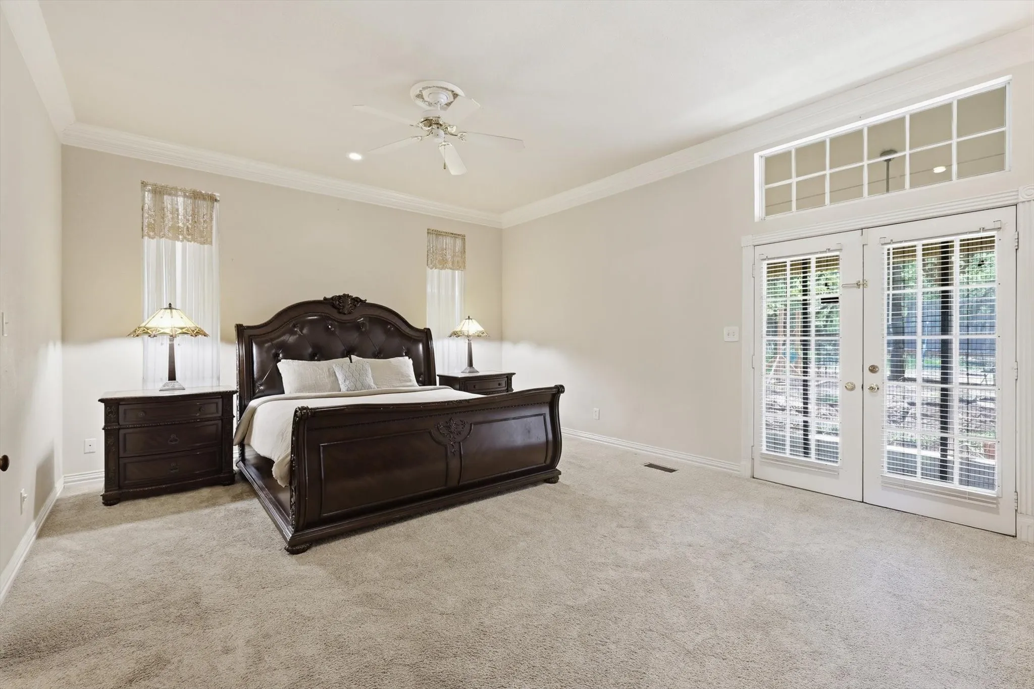 Single Family Residence For Sale in Tarrant County , 410 Beverly Drive, Keller, Texas 76248, 5 Bedroom, 5 Bathroom, 2 Garage spaces, 4,943 Sqft, built in 1999, mls#21210290, Real Estate Agent in Keller, Homes For Sale in Tarrant county, Homes For Sale in Keller, Realtor in Keller Texas, Real Estate Brokerage Independent Realty Texas, Luminita Cordes Realtor