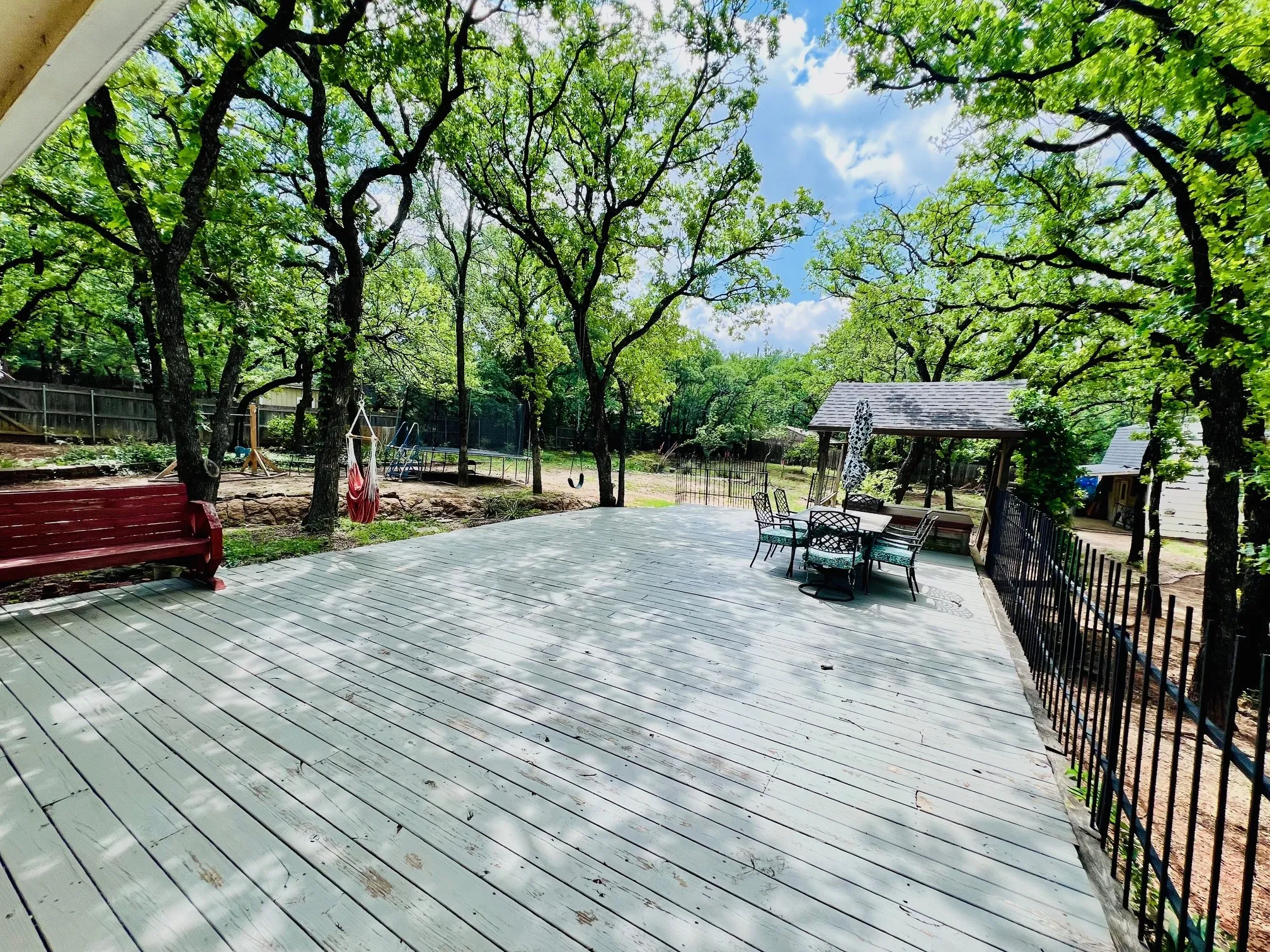 Single Family Residence For Sale in Tarrant County , 410 Beverly Drive, Keller, Texas 76248, 5 Bedroom, 5 Bathroom, 2 Garage spaces, 4,943 Sqft, built in 1999, mls#21210290, Real Estate Agent in Keller, Homes For Sale in Tarrant county, Homes For Sale in Keller, Realtor in Keller Texas, Real Estate Brokerage Independent Realty Texas, Luminita Cordes Realtor