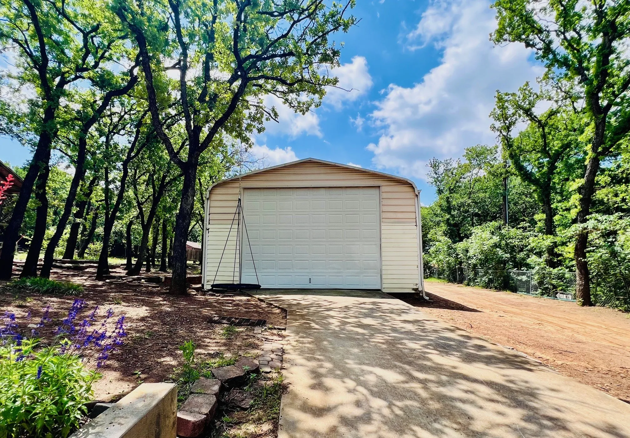Single Family Residence For Sale in Tarrant County , 410 Beverly Drive, Keller, Texas 76248, 5 Bedroom, 5 Bathroom, 2 Garage spaces, 4,943 Sqft, built in 1999, mls#21210290, Real Estate Agent in Keller, Homes For Sale in Tarrant county, Homes For Sale in Keller, Realtor in Keller Texas, Real Estate Brokerage Independent Realty Texas, Luminita Cordes Realtor
