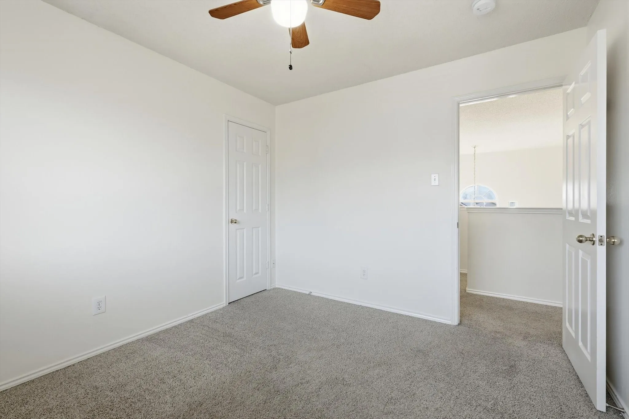 Single Family Residence For Sale in Tarrant County , 6917 Club Creek Drive, Fort Worth, Texas 76137, 4 Bedroom, 3 Bathroom, 2 Garage spaces, 2,789 Sqft, built in 1995, Preowned, mls#21213860, Real Estate Agent in Fort Worth, Homes For Sale in Tarrant county, Homes For Sale in Fort Worth, Realtor in Fort Worth Texas, Real Estate Brokerage Independent Realty Texas, Luminita Cordes Realtor