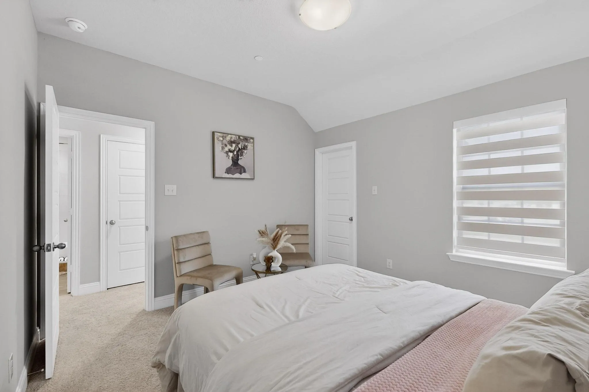 Bright bonus room upstairs