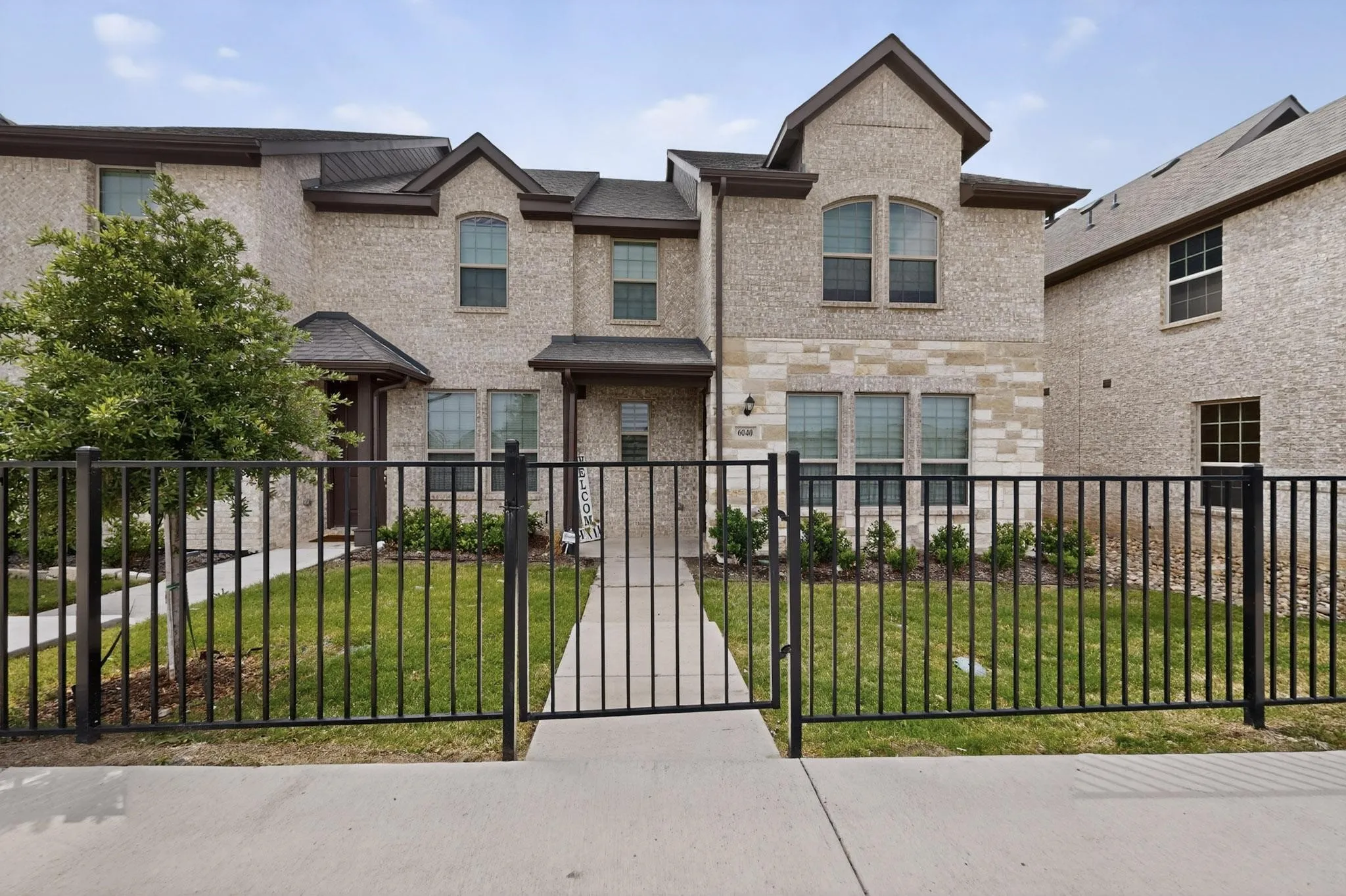 Townhouse For Sale in Tarrant County , 6040 Bursey Road, Watauga, Texas 76148, 3 Bedroom, 3 Bathroom, 2 Garage spaces, 1,791 Sqft, built in 2024, mls#21213897, Real Estate Agent in Watauga, Homes For Sale in Tarrant county, Homes For Sale in Watauga, Realtor in Watauga Texas, Real Estate Brokerage Independent Realty Texas, Luminita Cordes Realtor