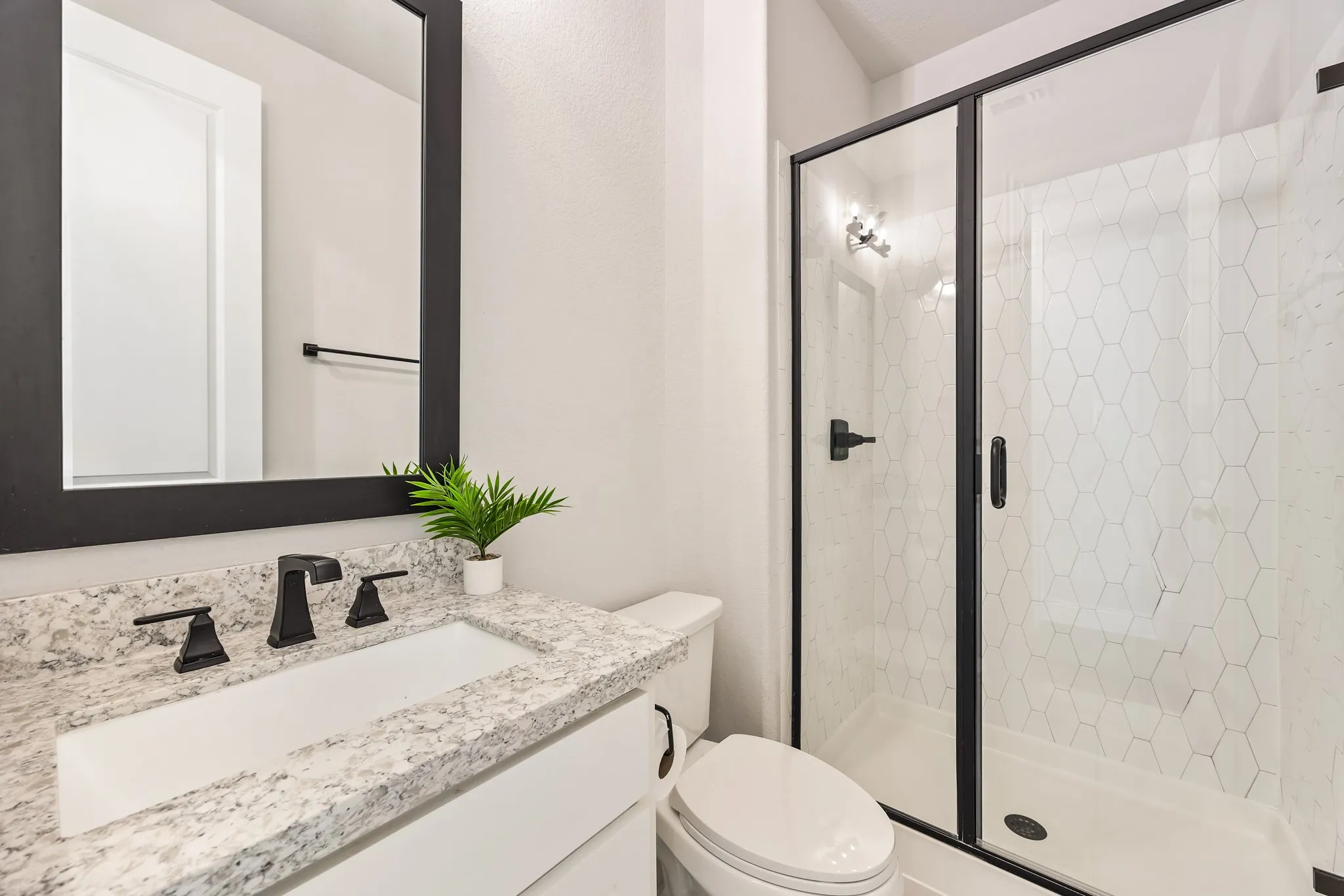 Single Family Residence For Sale in Dallas County , 503 Rock Rose Lane, Wylie, Texas 75098, 6 Bedroom, 5 Bathroom, 2 Garage spaces, 4,044 Sqft, built in 2022, Preowned, mls#21213735, Real Estate Agent in Wylie, Homes For Sale in Dallas county, Homes For Sale in Wylie, Realtor in Wylie Texas, Real Estate Brokerage Independent Realty Texas, Luminita Cordes Realtor