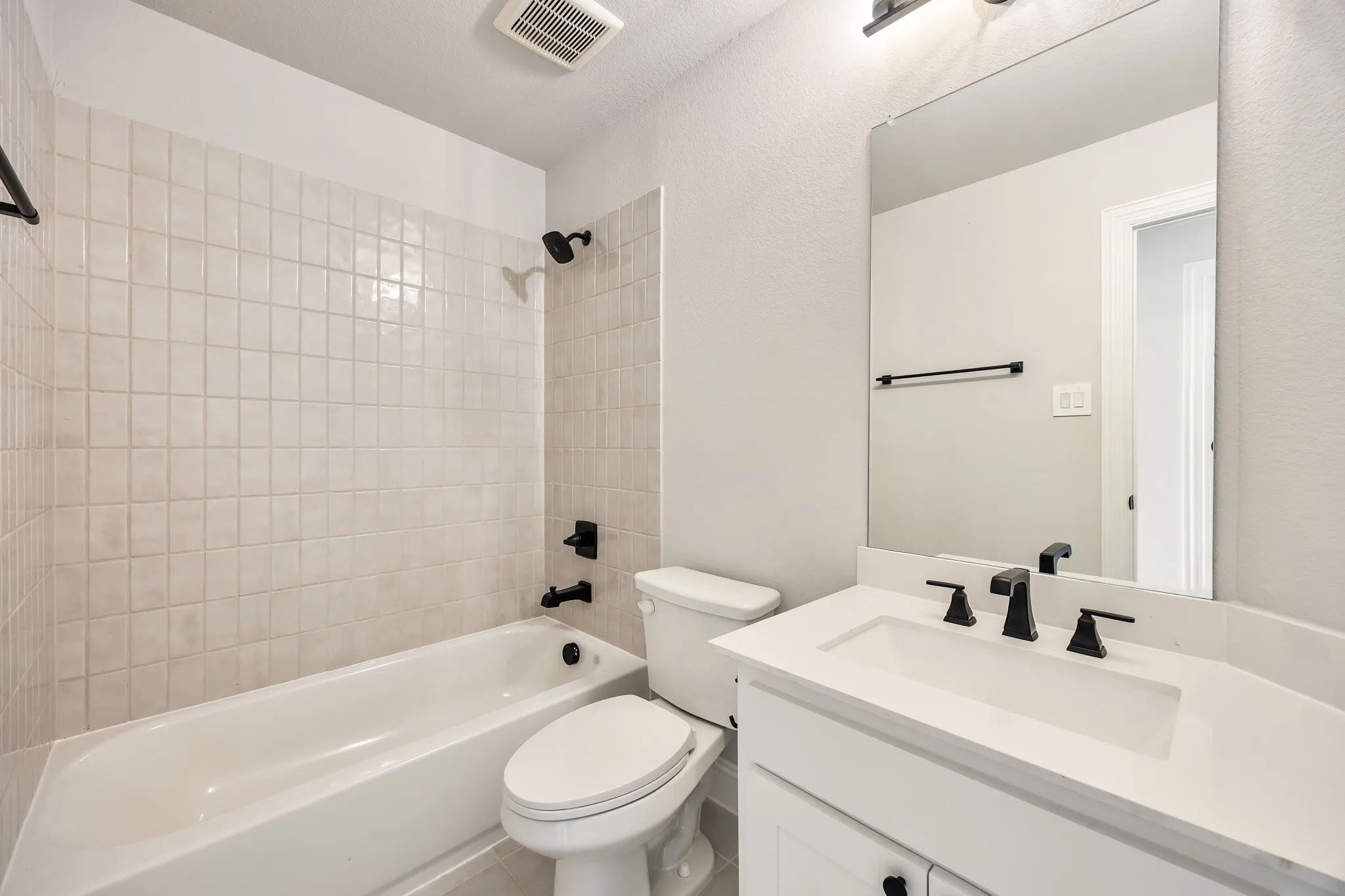 Single Family Residence For Sale in Dallas County , 503 Rock Rose Lane, Wylie, Texas 75098, 6 Bedroom, 5 Bathroom, 2 Garage spaces, 4,044 Sqft, built in 2022, Preowned, mls#21213735, Real Estate Agent in Wylie, Homes For Sale in Dallas county, Homes For Sale in Wylie, Realtor in Wylie Texas, Real Estate Brokerage Independent Realty Texas, Luminita Cordes Realtor