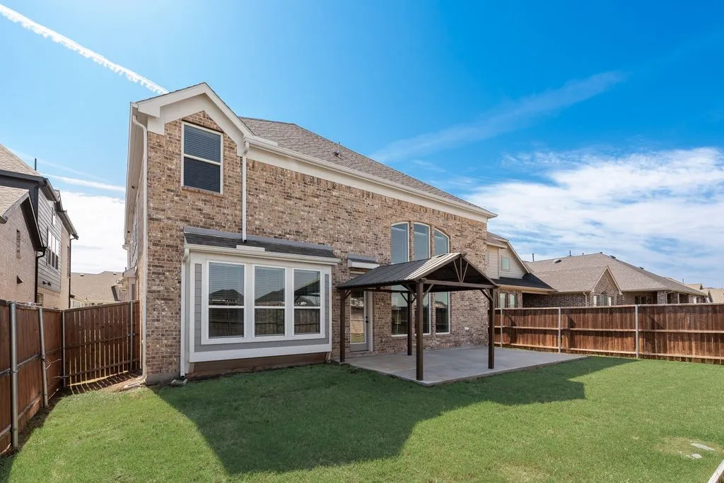 Single Family Residence For Sale in Dallas County , 503 Rock Rose Lane, Wylie, Texas 75098, 6 Bedroom, 5 Bathroom, 2 Garage spaces, 4,044 Sqft, built in 2022, Preowned, mls#21213735, Real Estate Agent in Wylie, Homes For Sale in Dallas county, Homes For Sale in Wylie, Realtor in Wylie Texas, Real Estate Brokerage Independent Realty Texas, Luminita Cordes Realtor