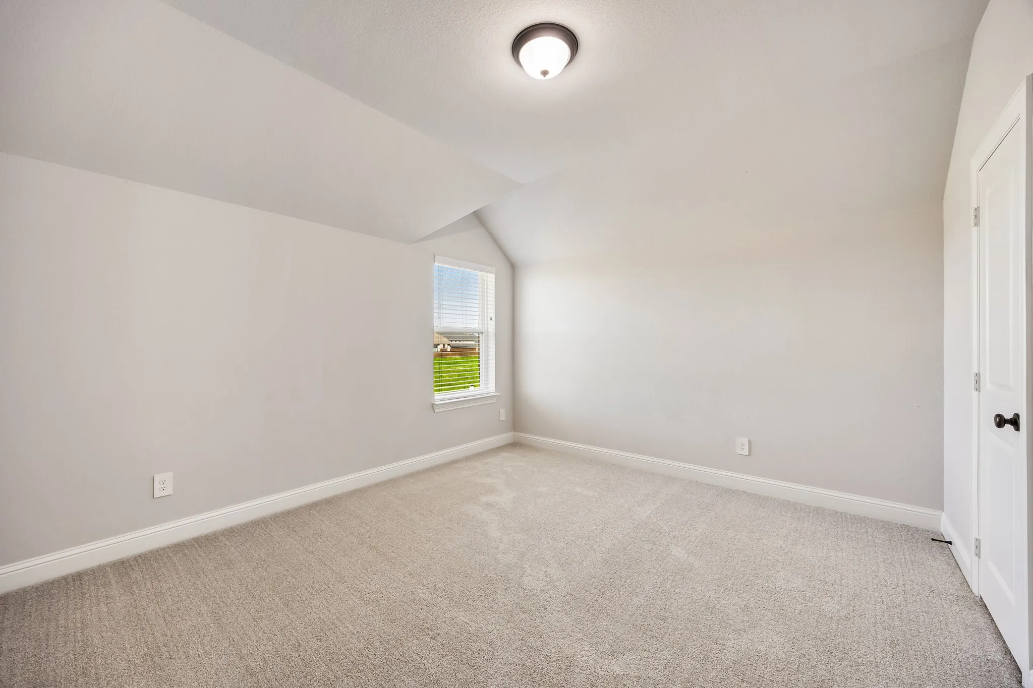 Single Family Residence For Sale in Dallas County , 503 Rock Rose Lane, Wylie, Texas 75098, 6 Bedroom, 5 Bathroom, 2 Garage spaces, 4,044 Sqft, built in 2022, Preowned, mls#21213735, Real Estate Agent in Wylie, Homes For Sale in Dallas county, Homes For Sale in Wylie, Realtor in Wylie Texas, Real Estate Brokerage Independent Realty Texas, Luminita Cordes Realtor