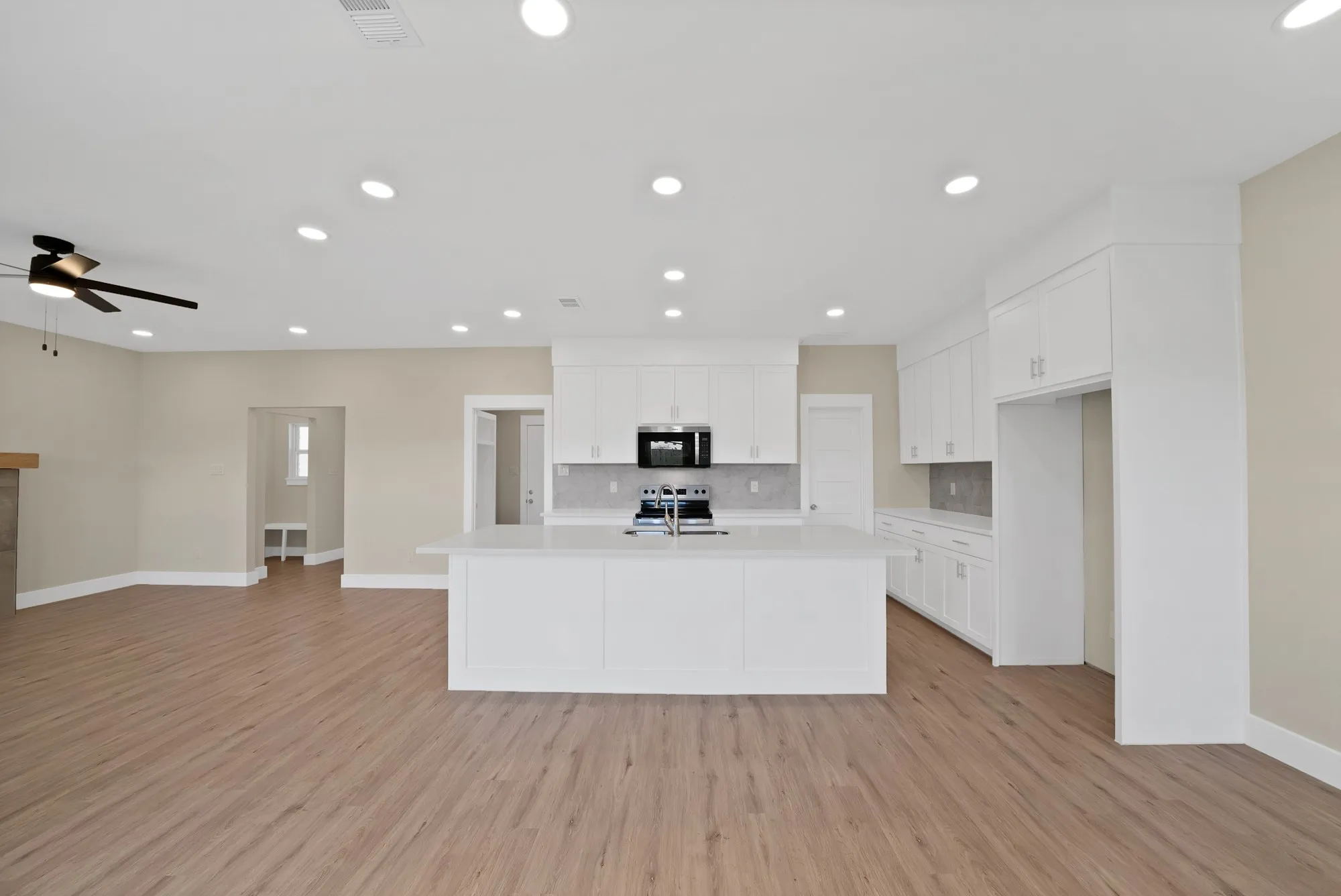 Single Family Residence For Sale in Denton County , 4616 Red Bud Court, The Colony, Texas 75056, 4 Bedroom, 3 Bathroom, 2 Garage spaces, 2,049 Sqft, built in 2025, mls#21213434, Real Estate Agent in The Colony, Homes For Sale in Denton county, Homes For Sale in The Colony, Realtor in The Colony Texas, Real Estate Brokerage Independent Realty Texas, Luminita Cordes Realtor
