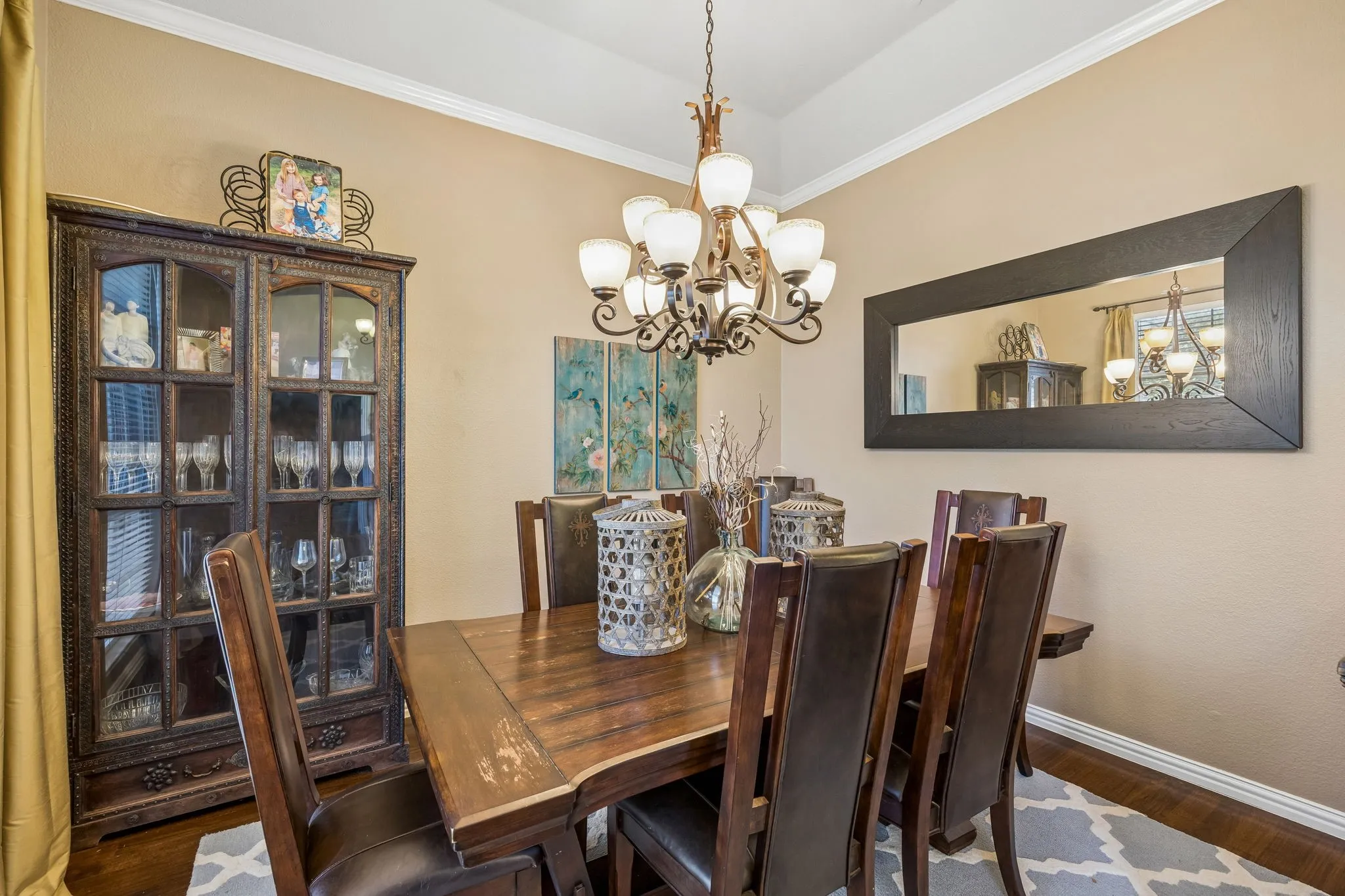 Formal Dinning Room