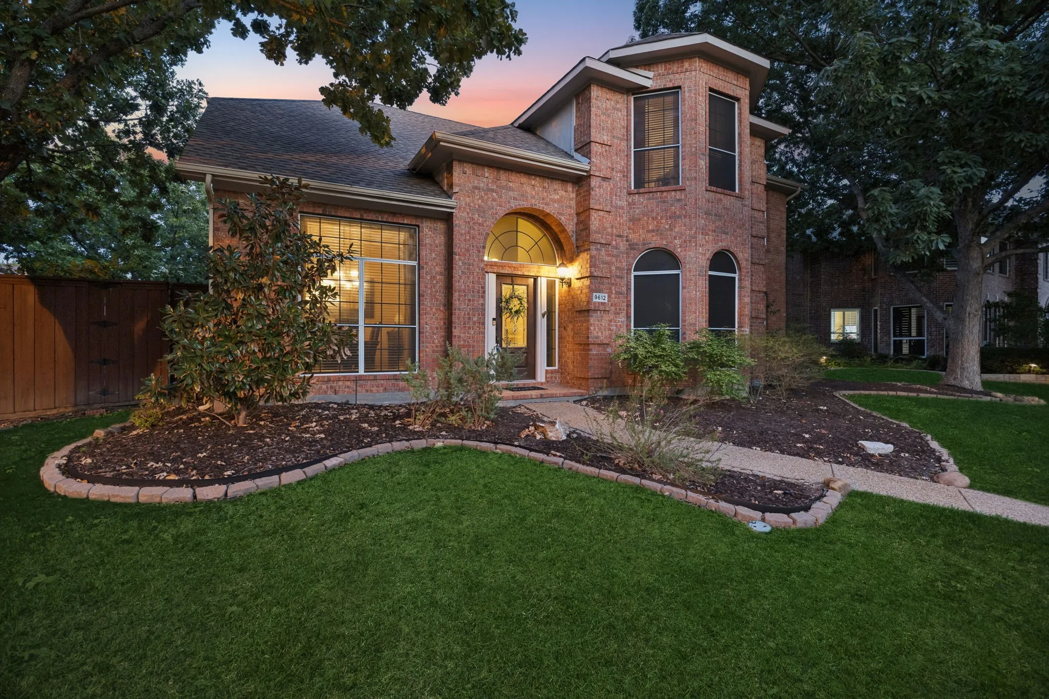 Single Family Residence For Sale in Collin County , 9612 Saint Annes Drive, Plano, Texas 75025, 4 Bedroom, 3 Bathroom, 2 Garage spaces, 3,250 Sqft, built in 1997, Preowned, mls#21198447, Real Estate Agent in Plano, Homes For Sale in Collin county, Homes For Sale in Plano, Realtor in Plano Texas, Real Estate Brokerage Independent Realty Texas, Luminita Cordes Realtor