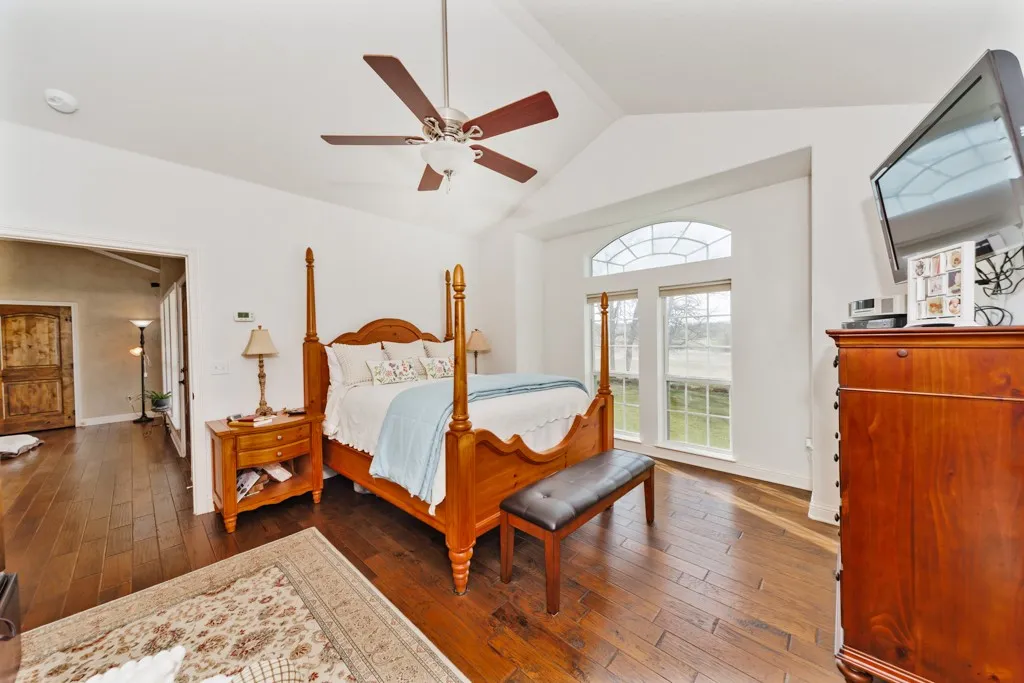 Single Family Residence For Sale in Montague County , 4460 Hildreth Pool Road, Bowie, Texas 76230, 3 Bedroom, 2 Bathroom, Garage spaces, 2,036 Sqft, built in 2009, mls#21203747, Real Estate Agent in Bowie, Homes For Sale in Montague county, Homes For Sale in Bowie, Realtor in Bowie Texas, Real Estate Brokerage Independent Realty Texas, Luminita Cordes Realtor