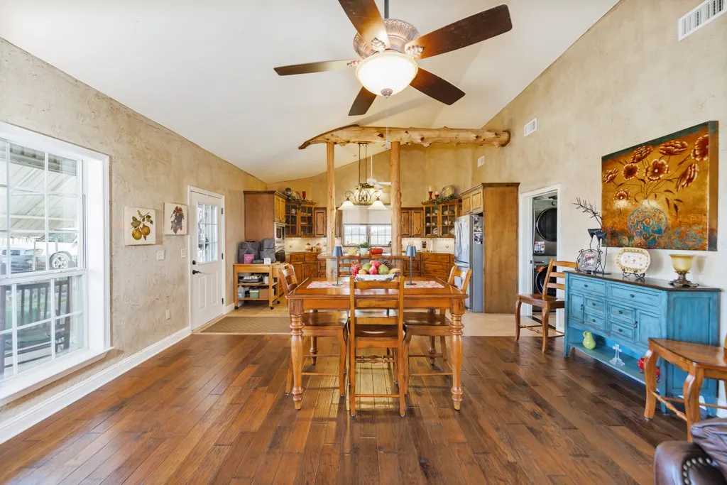 Single Family Residence For Sale in Montague County , 4460 Hildreth Pool Road, Bowie, Texas 76230, 3 Bedroom, 2 Bathroom, Garage spaces, 2,036 Sqft, built in 2009, mls#21203747, Real Estate Agent in Bowie, Homes For Sale in Montague county, Homes For Sale in Bowie, Realtor in Bowie Texas, Real Estate Brokerage Independent Realty Texas, Luminita Cordes Realtor