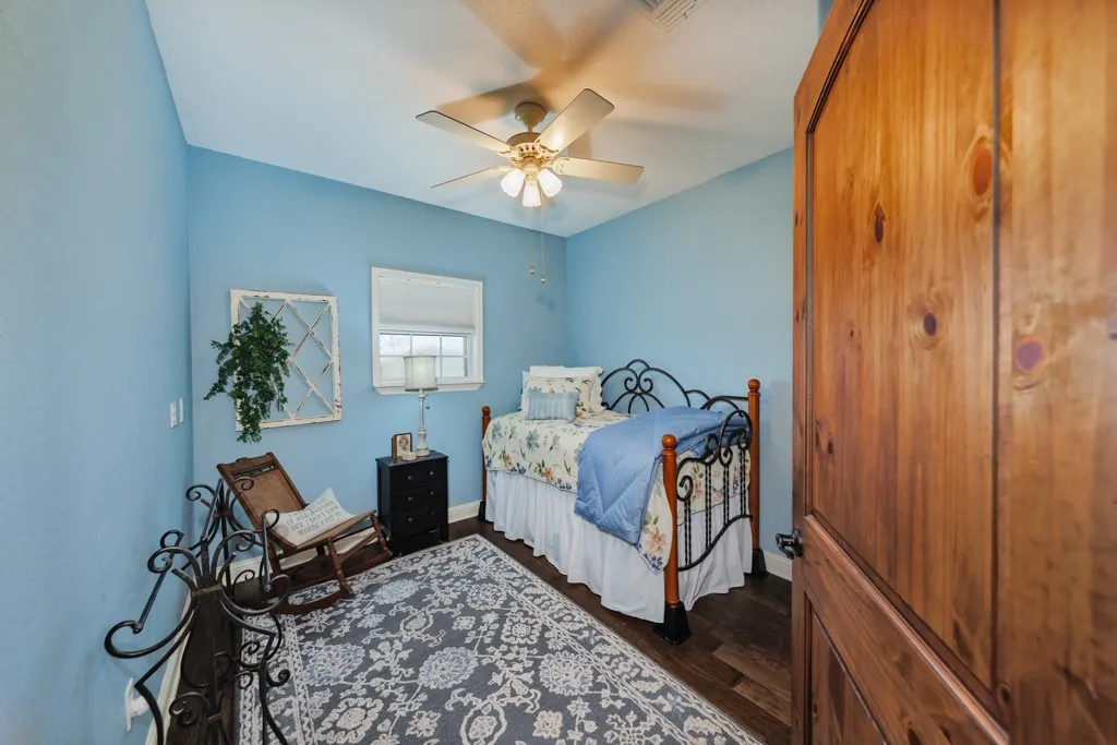 Single Family Residence For Sale in Montague County , 4460 Hildreth Pool Road, Bowie, Texas 76230, 3 Bedroom, 2 Bathroom, Garage spaces, 2,036 Sqft, built in 2009, mls#21203747, Real Estate Agent in Bowie, Homes For Sale in Montague county, Homes For Sale in Bowie, Realtor in Bowie Texas, Real Estate Brokerage Independent Realty Texas, Luminita Cordes Realtor