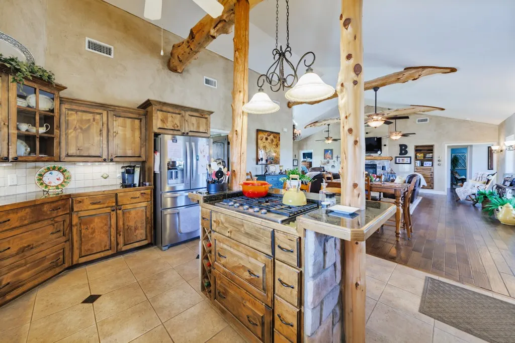 Single Family Residence For Sale in Montague County , 4460 Hildreth Pool Road, Bowie, Texas 76230, 3 Bedroom, 2 Bathroom, Garage spaces, 2,036 Sqft, built in 2009, mls#21203747, Real Estate Agent in Bowie, Homes For Sale in Montague county, Homes For Sale in Bowie, Realtor in Bowie Texas, Real Estate Brokerage Independent Realty Texas, Luminita Cordes Realtor