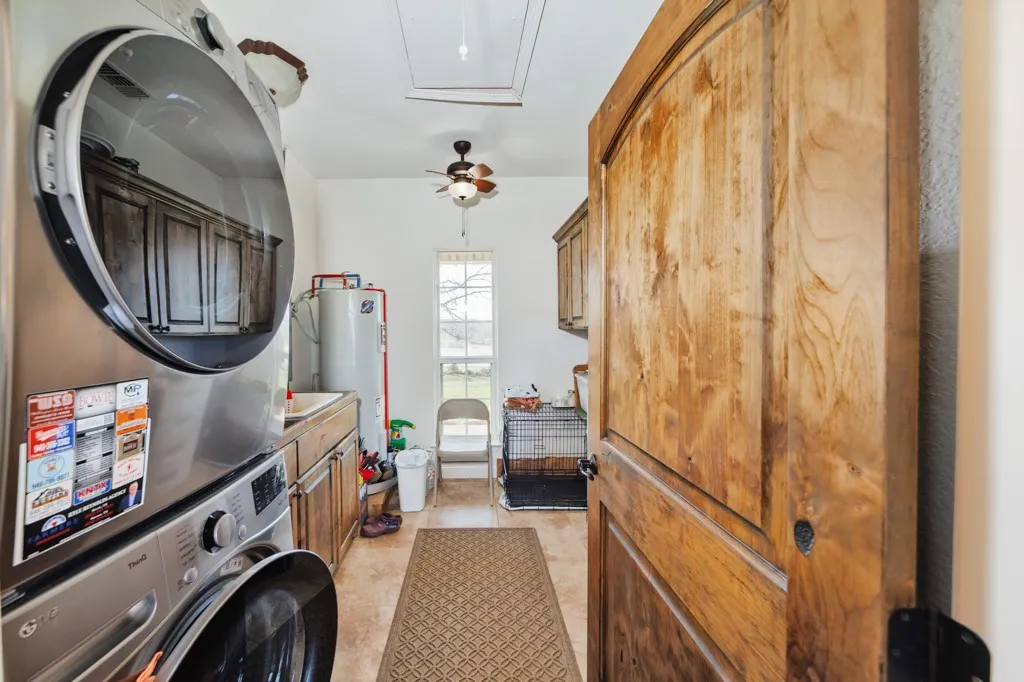 Single Family Residence For Sale in Montague County , 4460 Hildreth Pool Road, Bowie, Texas 76230, 3 Bedroom, 2 Bathroom, Garage spaces, 2,036 Sqft, built in 2009, mls#21203747, Real Estate Agent in Bowie, Homes For Sale in Montague county, Homes For Sale in Bowie, Realtor in Bowie Texas, Real Estate Brokerage Independent Realty Texas, Luminita Cordes Realtor