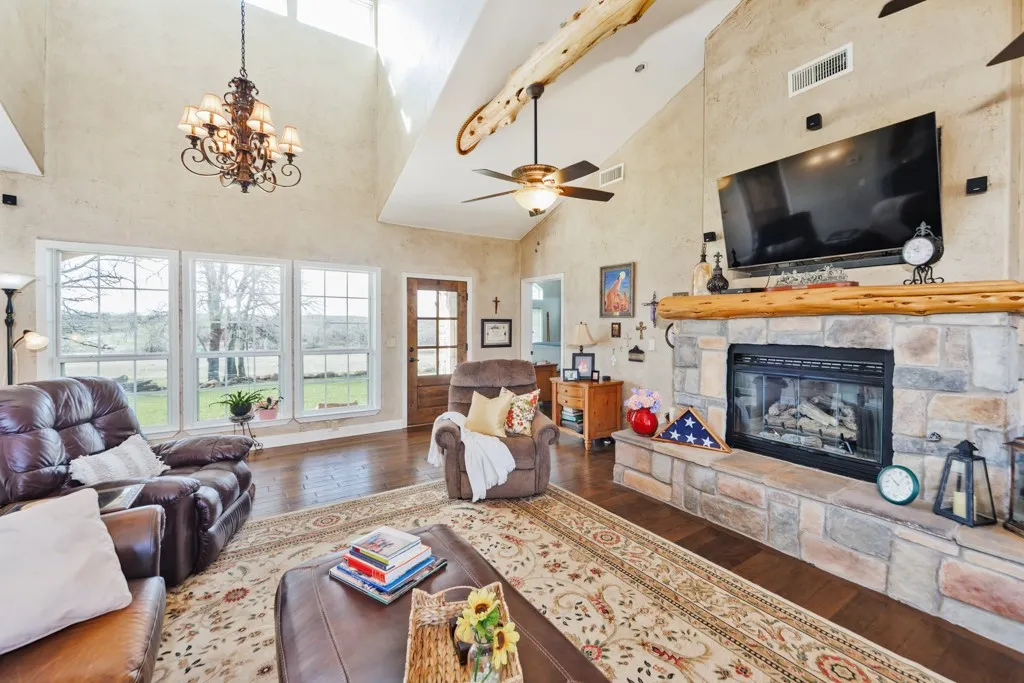 Single Family Residence For Sale in Montague County , 4460 Hildreth Pool Road, Bowie, Texas 76230, 3 Bedroom, 2 Bathroom, Garage spaces, 2,036 Sqft, built in 2009, mls#21203747, Real Estate Agent in Bowie, Homes For Sale in Montague county, Homes For Sale in Bowie, Realtor in Bowie Texas, Real Estate Brokerage Independent Realty Texas, Luminita Cordes Realtor