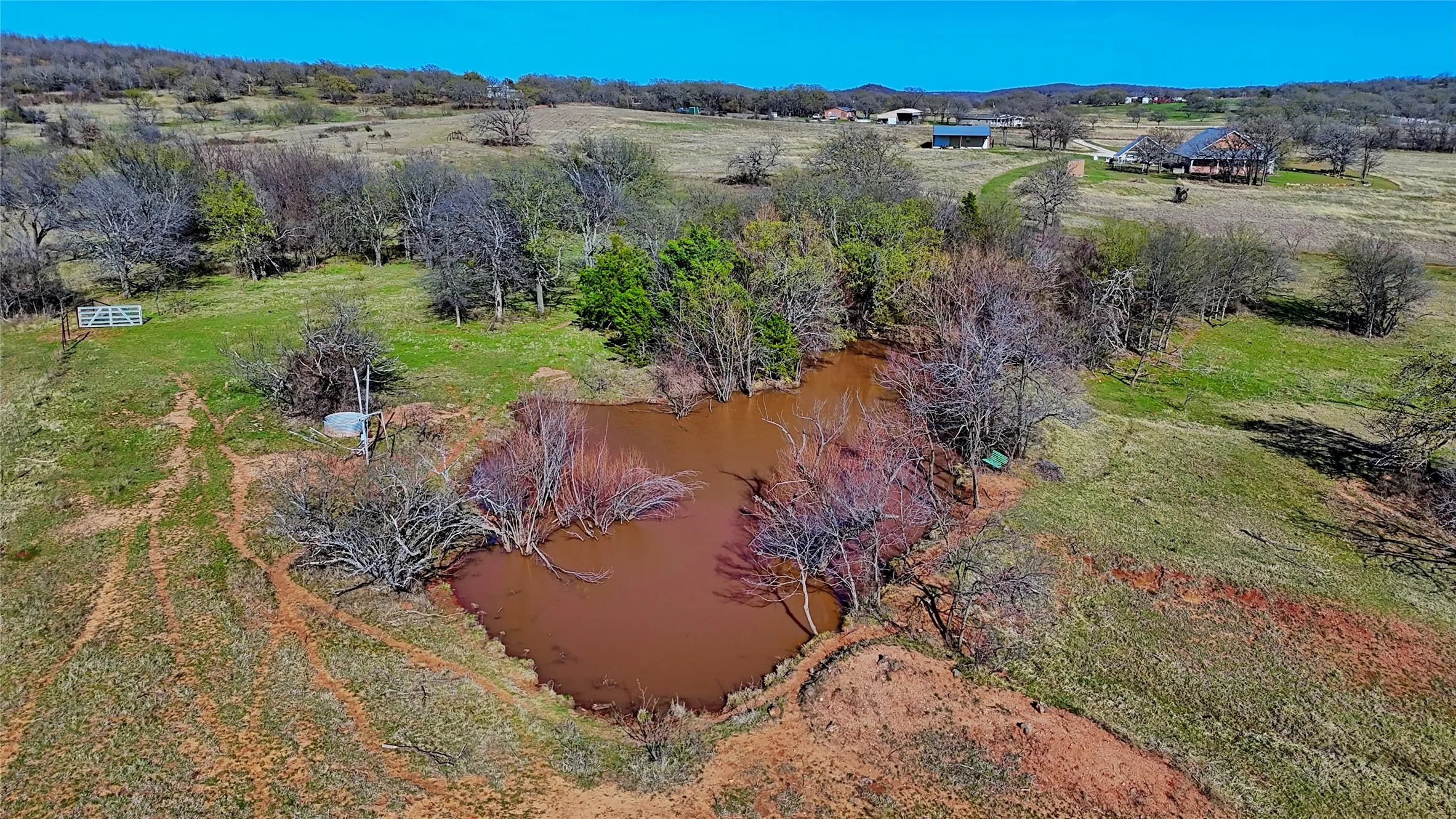 Single Family Residence For Sale in Montague County , 4460 Hildreth Pool Road, Bowie, Texas 76230, 3 Bedroom, 2 Bathroom, Garage spaces, 2,036 Sqft, built in 2009, mls#21203747, Real Estate Agent in Bowie, Homes For Sale in Montague county, Homes For Sale in Bowie, Realtor in Bowie Texas, Real Estate Brokerage Independent Realty Texas, Luminita Cordes Realtor
