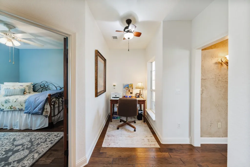 Single Family Residence For Sale in Montague County , 4460 Hildreth Pool Road, Bowie, Texas 76230, 3 Bedroom, 2 Bathroom, Garage spaces, 2,036 Sqft, built in 2009, mls#21203747, Real Estate Agent in Bowie, Homes For Sale in Montague county, Homes For Sale in Bowie, Realtor in Bowie Texas, Real Estate Brokerage Independent Realty Texas, Luminita Cordes Realtor