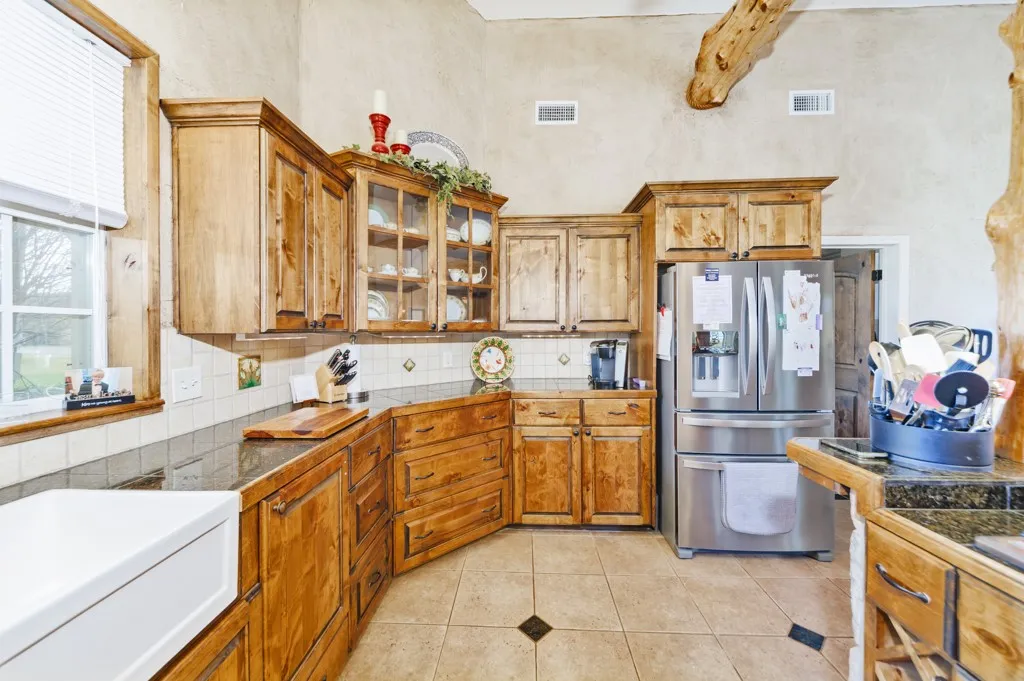 Single Family Residence For Sale in Montague County , 4460 Hildreth Pool Road, Bowie, Texas 76230, 3 Bedroom, 2 Bathroom, Garage spaces, 2,036 Sqft, built in 2009, mls#21203747, Real Estate Agent in Bowie, Homes For Sale in Montague county, Homes For Sale in Bowie, Realtor in Bowie Texas, Real Estate Brokerage Independent Realty Texas, Luminita Cordes Realtor