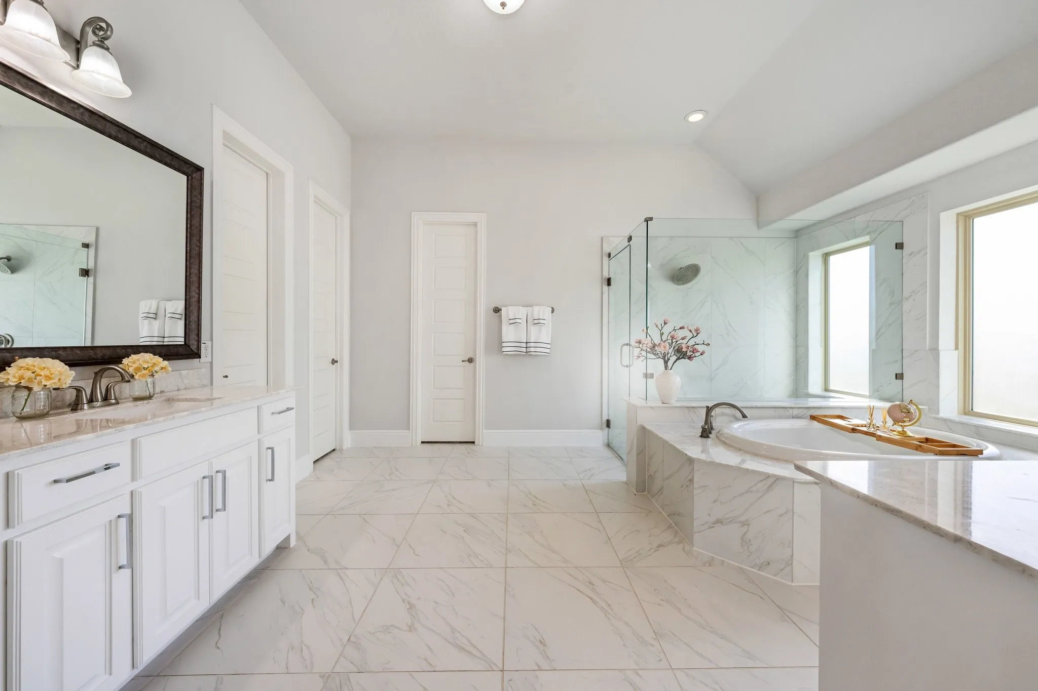 Single Family Residence For Sale in Collin County , 4601 Whitestone Drive, Parker, Texas 75002, 6 Bedroom, 7 Bathroom, 3 Garage spaces, 4,772 Sqft, built in 2020, mls#21211059, Real Estate Agent in Parker, Homes For Sale in Collin county, Homes For Sale in Parker, Realtor in Parker Texas, Real Estate Brokerage Independent Realty Texas, Luminita Cordes Realtor