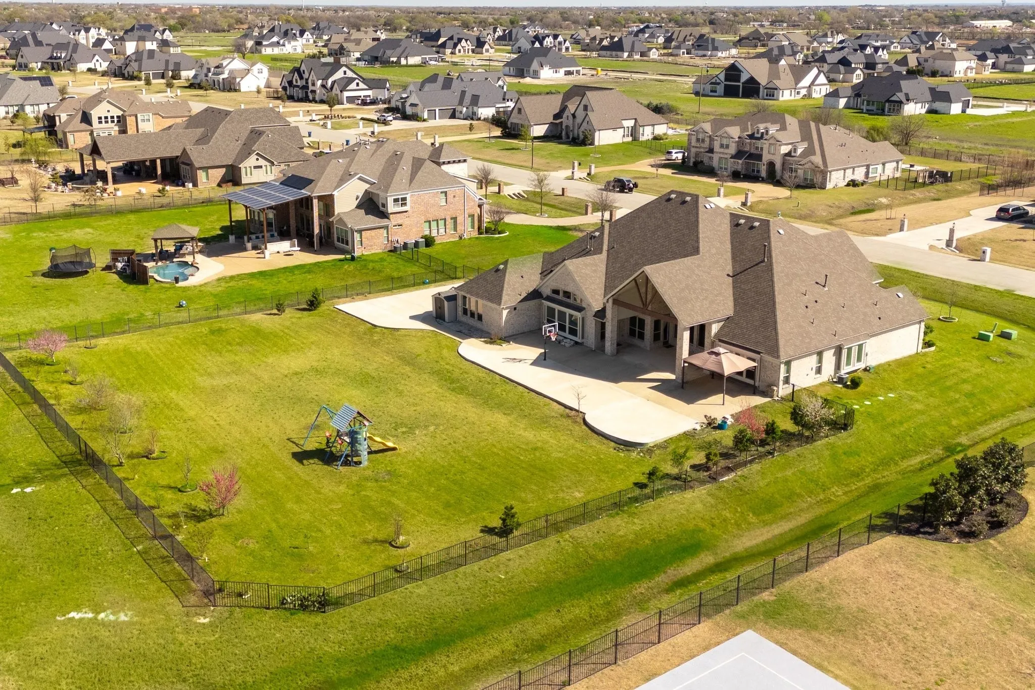 Single Family Residence For Sale in Collin County , 4601 Whitestone Drive, Parker, Texas 75002, 6 Bedroom, 7 Bathroom, 3 Garage spaces, 4,772 Sqft, built in 2020, mls#21211059, Real Estate Agent in Parker, Homes For Sale in Collin county, Homes For Sale in Parker, Realtor in Parker Texas, Real Estate Brokerage Independent Realty Texas, Luminita Cordes Realtor