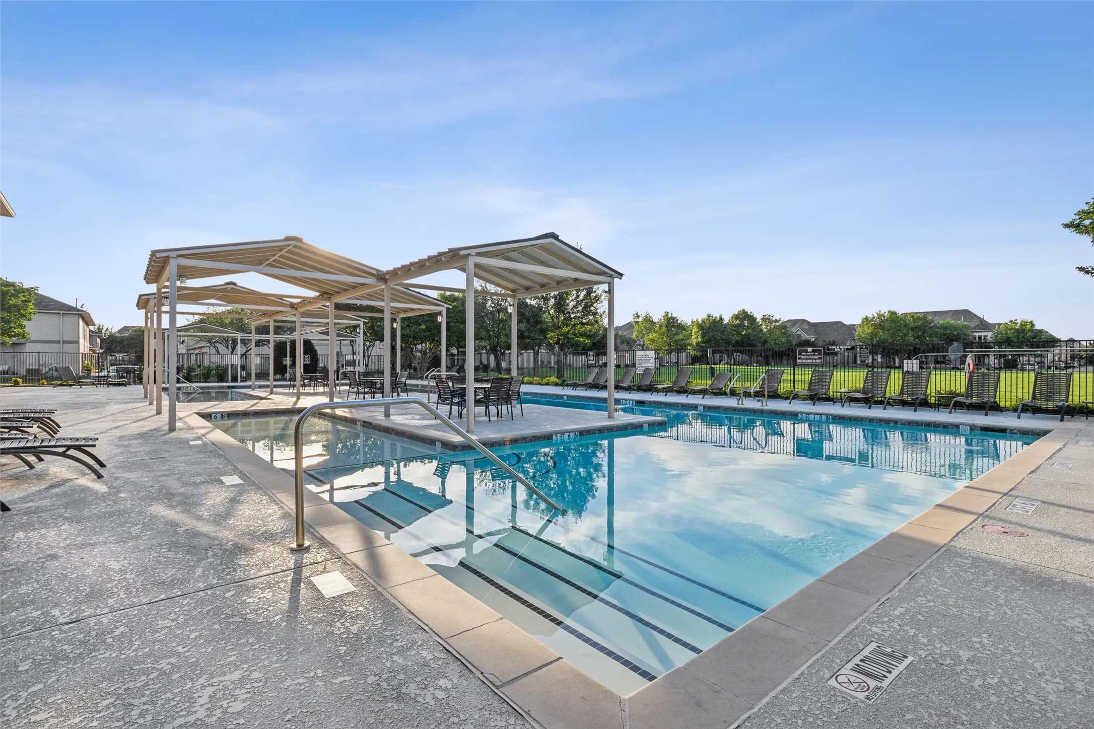 Townhouse For Sale in Collin County , 5500 Conch Train Road, Mc Kinney, Texas 75070, 3 Bedroom, 3 Bathroom, 2 Garage spaces, 1,558 Sqft, built in 2006, Preowned, mls#21206544, Real Estate Agent in Mc Kinney, Homes For Sale in Collin county, Homes For Sale in Mc Kinney, Realtor in Mc Kinney Texas, Real Estate Brokerage Independent Realty Texas, Luminita Cordes Realtor