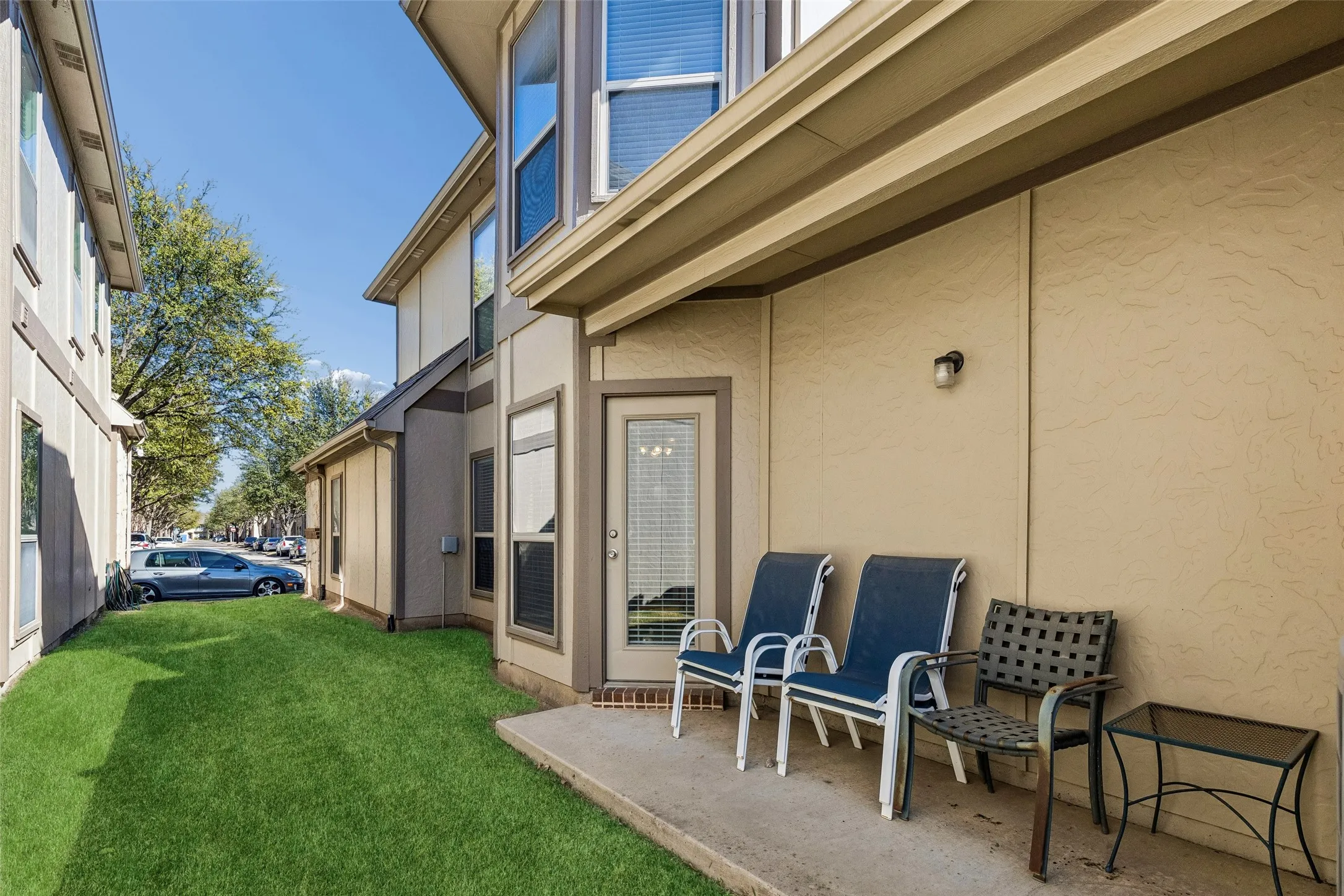 Townhouse For Sale in Collin County , 5500 Conch Train Road, Mc Kinney, Texas 75070, 3 Bedroom, 3 Bathroom, 2 Garage spaces, 1,558 Sqft, built in 2006, Preowned, mls#21206544, Real Estate Agent in Mc Kinney, Homes For Sale in Collin county, Homes For Sale in Mc Kinney, Realtor in Mc Kinney Texas, Real Estate Brokerage Independent Realty Texas, Luminita Cordes Realtor