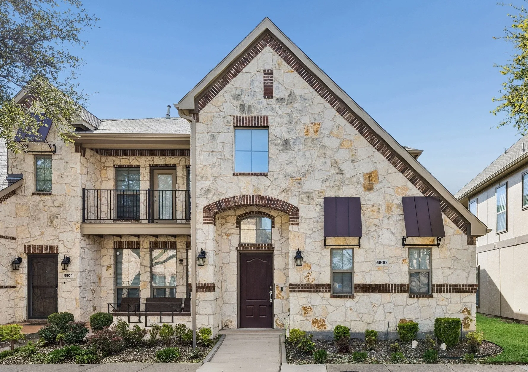 Townhouse For Sale in Collin County , 5500 Conch Train Road, Mc Kinney, Texas 75070, 3 Bedroom, 3 Bathroom, 2 Garage spaces, 1,558 Sqft, built in 2006, Preowned, mls#21206544, Real Estate Agent in Mc Kinney, Homes For Sale in Collin county, Homes For Sale in Mc Kinney, Realtor in Mc Kinney Texas, Real Estate Brokerage Independent Realty Texas, Luminita Cordes Realtor