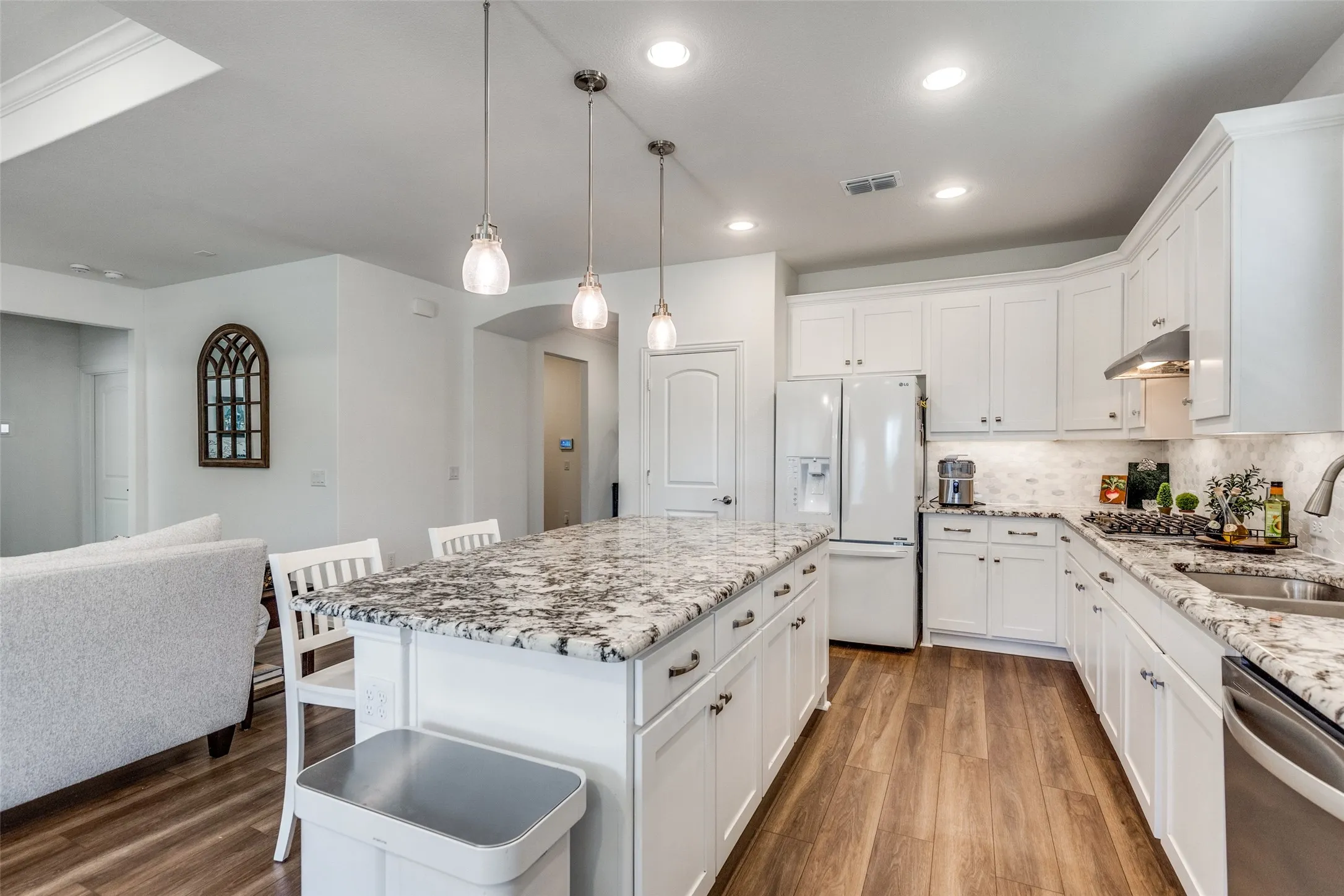 Single Family Residence For Sale in Collin County , 424 Long Pines Drive, Mc Kinney, Texas 75071, 2 Bedroom, 2 Bathroom, 2 Garage spaces, 1,691 Sqft, built in 2023, mls#21212126, Real Estate Agent in Mc Kinney, Homes For Sale in Collin county, Homes For Sale in Mc Kinney, Realtor in Mc Kinney Texas, Real Estate Brokerage Independent Realty Texas, Luminita Cordes Realtor