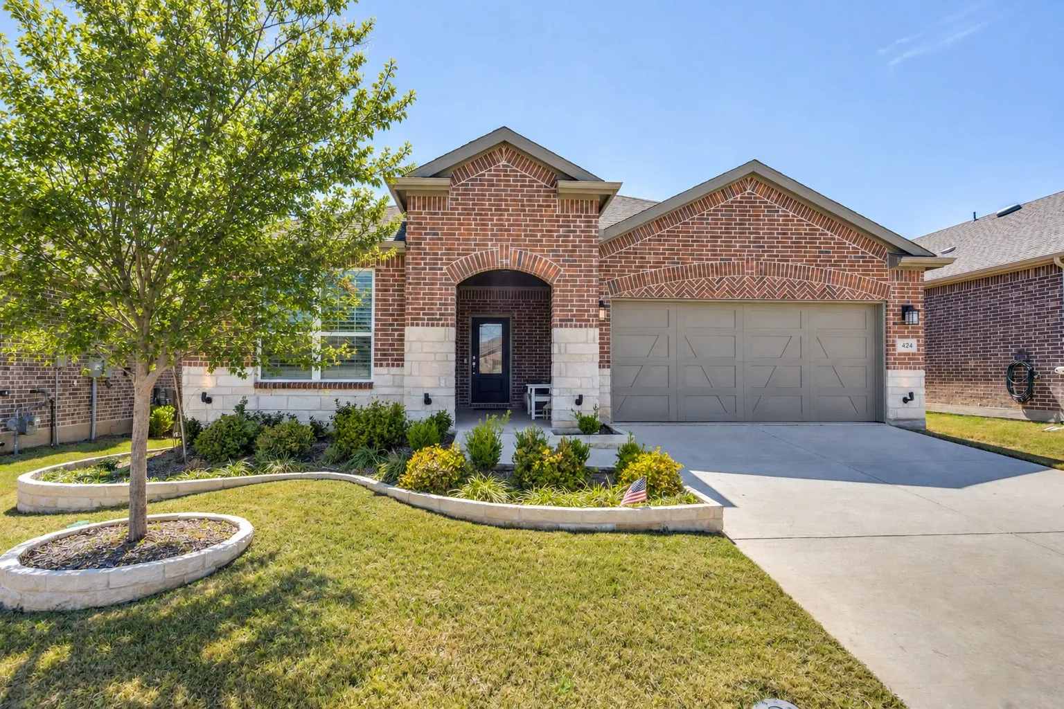 Single Family Residence For Sale in Collin County , 424 Long Pines Drive, Mc Kinney, Texas 75071, 2 Bedroom, 2 Bathroom, 2 Garage spaces, 1,691 Sqft, built in 2023, mls#21212126, Real Estate Agent in Mc Kinney, Homes For Sale in Collin county, Homes For Sale in Mc Kinney, Realtor in Mc Kinney Texas, Real Estate Brokerage Independent Realty Texas, Luminita Cordes Realtor