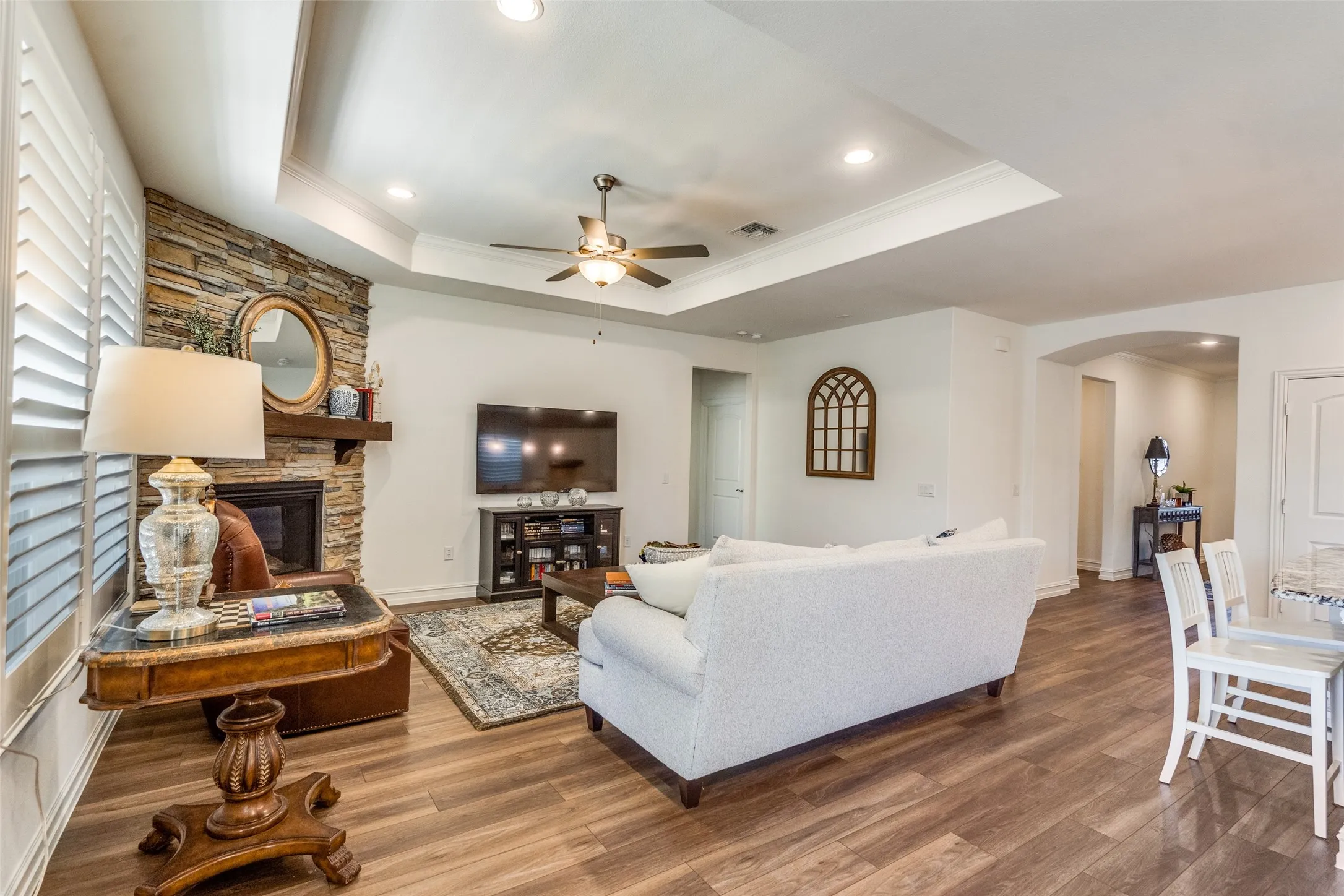 Single Family Residence For Sale in Collin County , 424 Long Pines Drive, Mc Kinney, Texas 75071, 2 Bedroom, 2 Bathroom, 2 Garage spaces, 1,691 Sqft, built in 2023, mls#21212126, Real Estate Agent in Mc Kinney, Homes For Sale in Collin county, Homes For Sale in Mc Kinney, Realtor in Mc Kinney Texas, Real Estate Brokerage Independent Realty Texas, Luminita Cordes Realtor