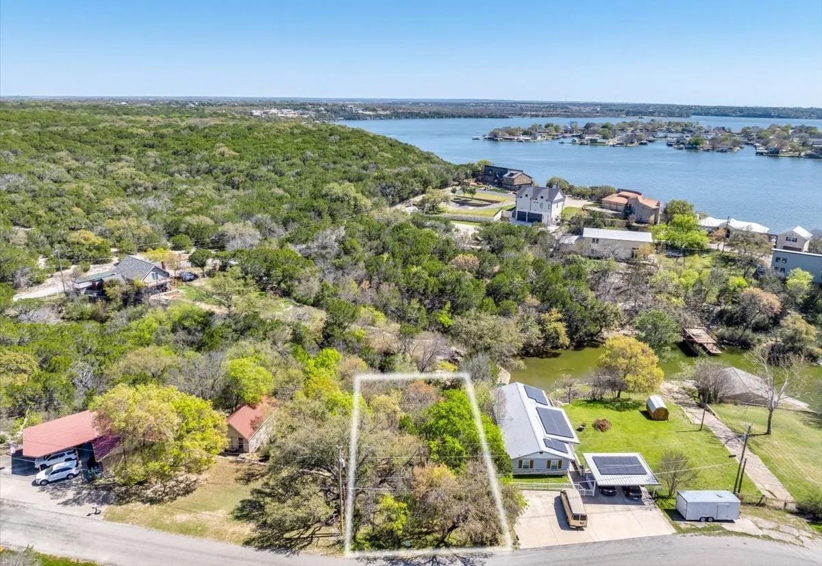 Unimproved Land For Sale in Hood County , 1011 Hidden Cove Trail, Granbury, Texas 76049, 0, 0, Garage spaces, 0 Sqft, built in 0, Price $59,000, mls#21206562, Real Estate Agent in Granbury, Homes For Sale in Hood county, Homes For Sale in Granbury, Realtor in Granbury Texas, Real Estate Brokerage Independent Realty Texas, Luminita Cordes Realtor