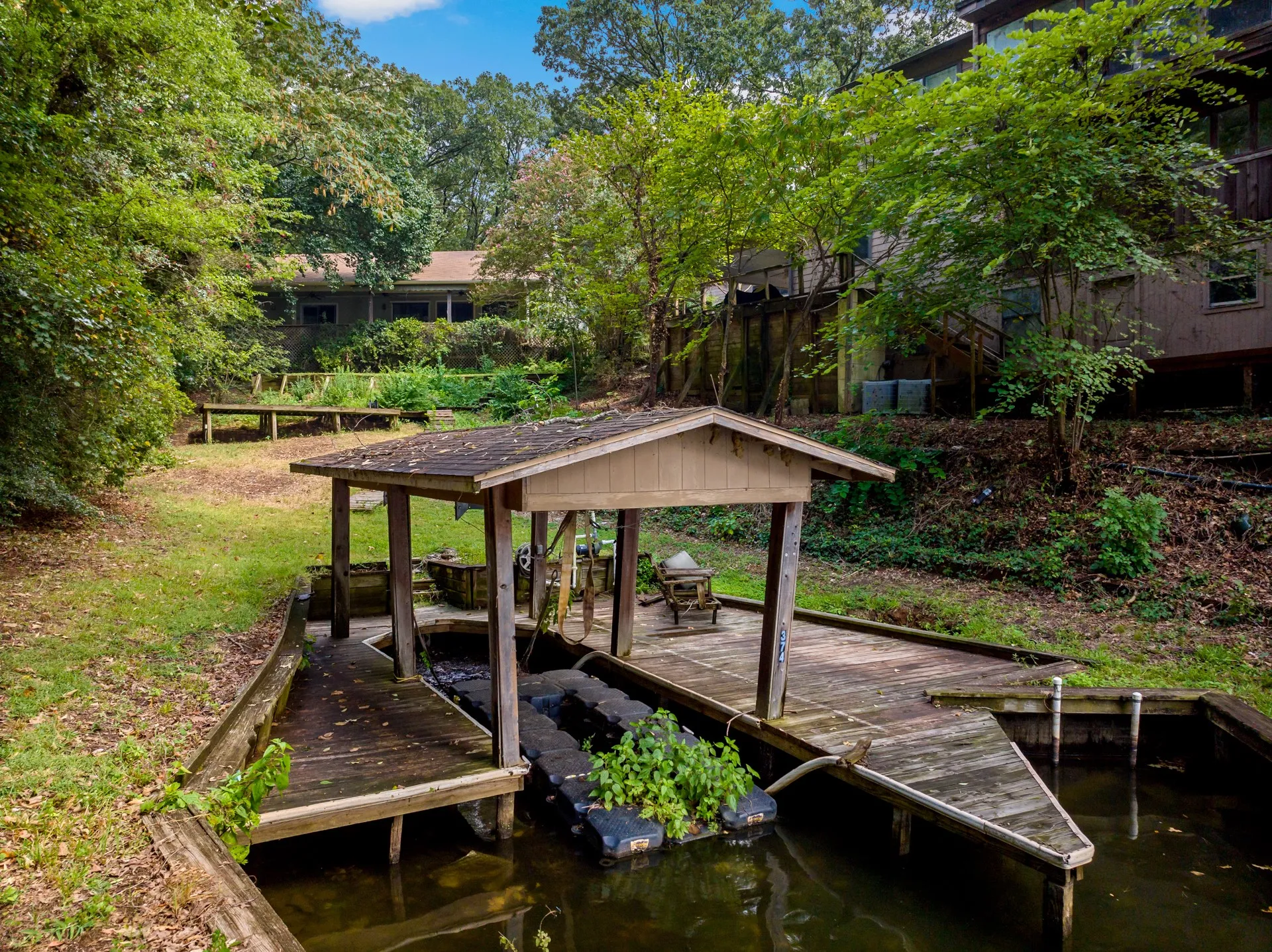 Single Family Residence For Sale in Camp County , 147 County Road 2608, Pittsburg, Texas 75686, 1 Bedroom, 1 Bathroom, 1 Garage spaces, 1,610 Sqft, built in 1992, Preowned, Price $349,000, mls#21214151, Real Estate Agent in Pittsburg, Homes For Sale in Camp county, Homes For Sale in Pittsburg, Realtor in Pittsburg Texas, Real Estate Brokerage Independent Realty Texas, Luminita Cordes Realtor