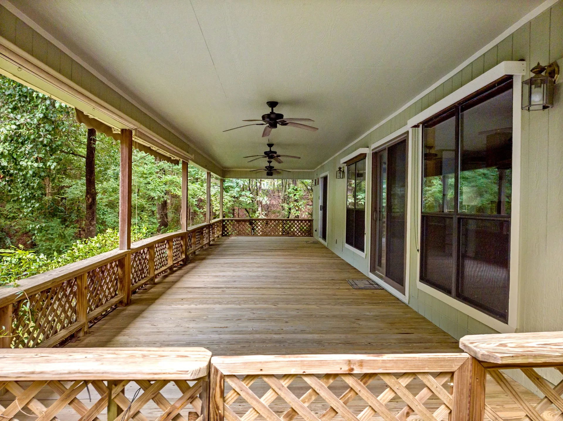 Single Family Residence For Sale in Camp County , 147 County Road 2608, Pittsburg, Texas 75686, 1 Bedroom, 1 Bathroom, 1 Garage spaces, 1,610 Sqft, built in 1992, Preowned, Price $349,000, mls#21214151, Real Estate Agent in Pittsburg, Homes For Sale in Camp county, Homes For Sale in Pittsburg, Realtor in Pittsburg Texas, Real Estate Brokerage Independent Realty Texas, Luminita Cordes Realtor