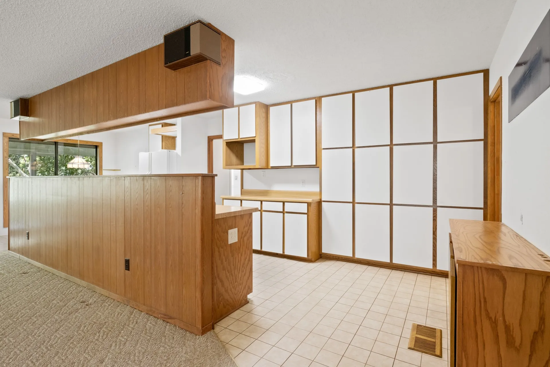 Single Family Residence For Sale in Camp County , 147 County Road 2608, Pittsburg, Texas 75686, 1 Bedroom, 1 Bathroom, 1 Garage spaces, 1,610 Sqft, built in 1992, Preowned, Price $349,000, mls#21214151, Real Estate Agent in Pittsburg, Homes For Sale in Camp county, Homes For Sale in Pittsburg, Realtor in Pittsburg Texas, Real Estate Brokerage Independent Realty Texas, Luminita Cordes Realtor