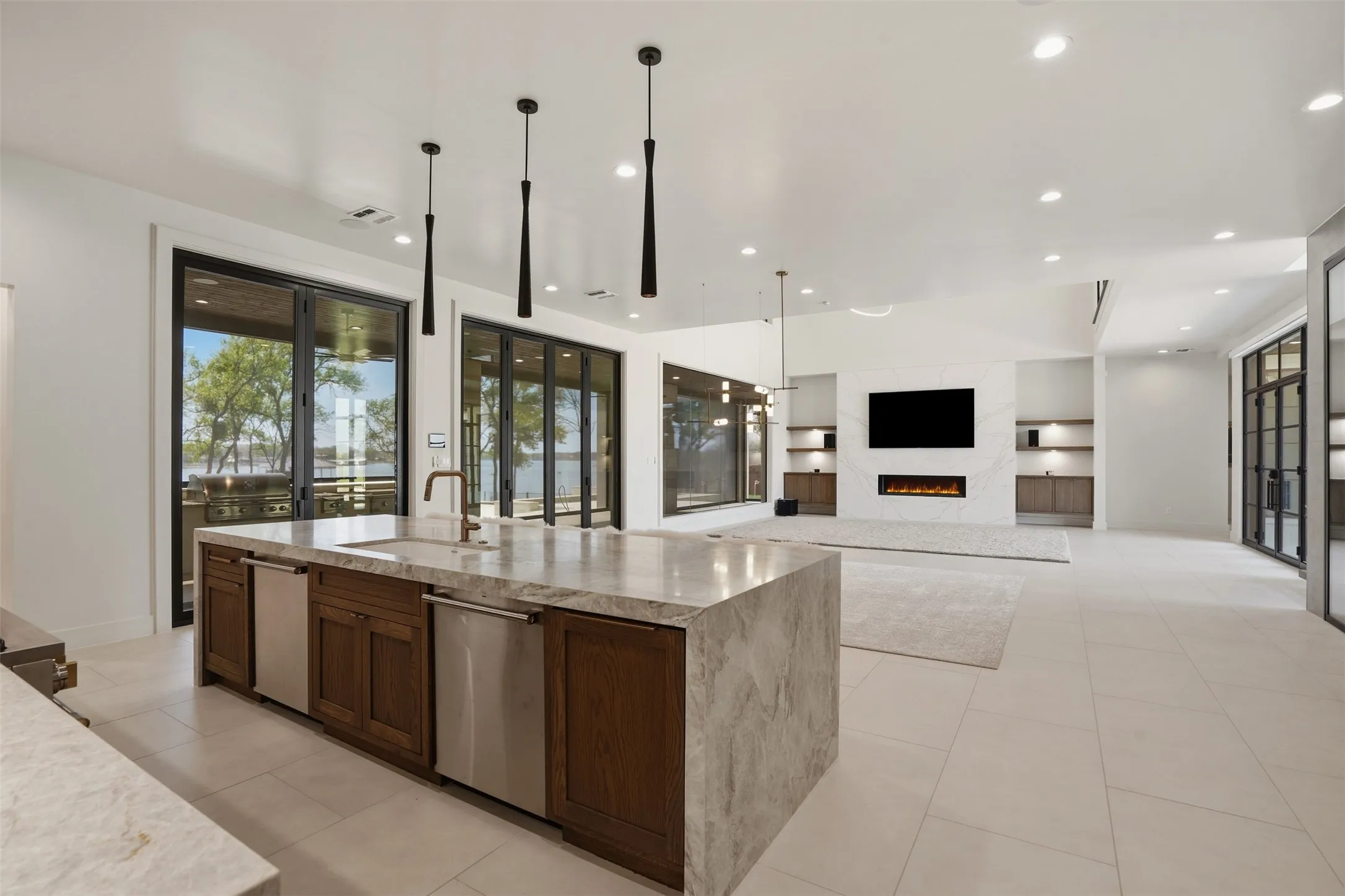 Single Family Residence For Sale in Tarrant County , 7073 The Resort Boulevard, Fort Worth, Texas 76179, 5 Bedrooms, 6 Bathrooms, 3 Garage spaces, 6,237 Sqft, built in 2024, New Construction - Incomplete, Price $4,995,000, mls#21214200, Real Estate Agent in Fort Worth, Homes For Sale in Tarrant county, Homes For Sale in Fort Worth, Realtor in Fort Worth Texas, Real Estate Brokerage Independent Realty Texas, Luminita Cordes Realtor