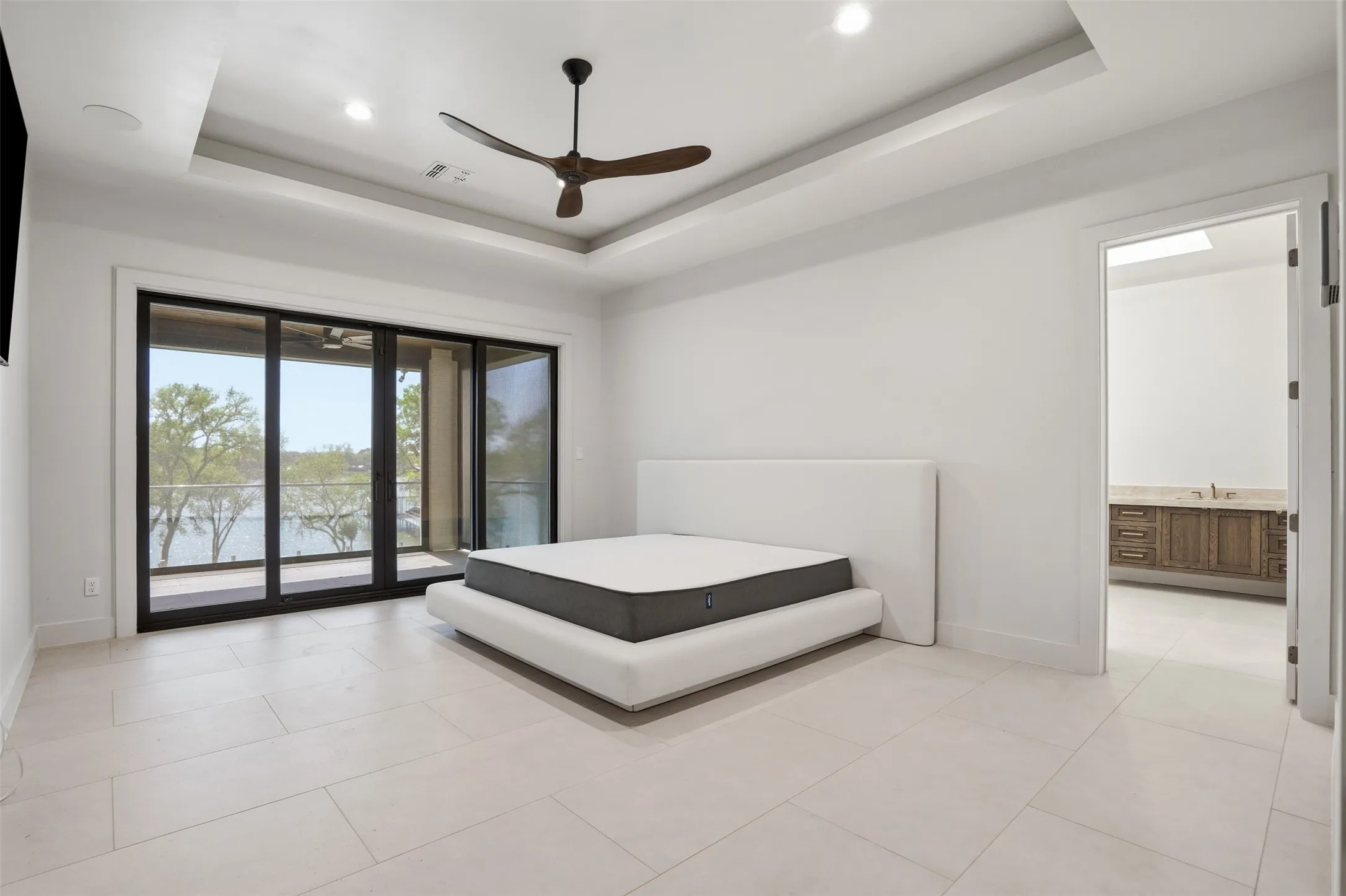 Single Family Residence For Sale in Tarrant County , 7073 The Resort Boulevard, Fort Worth, Texas 76179, 5 Bedrooms, 6 Bathrooms, 3 Garage spaces, 6,237 Sqft, built in 2024, New Construction - Incomplete, Price $4,995,000, mls#21214200, Real Estate Agent in Fort Worth, Homes For Sale in Tarrant county, Homes For Sale in Fort Worth, Realtor in Fort Worth Texas, Real Estate Brokerage Independent Realty Texas, Luminita Cordes Realtor