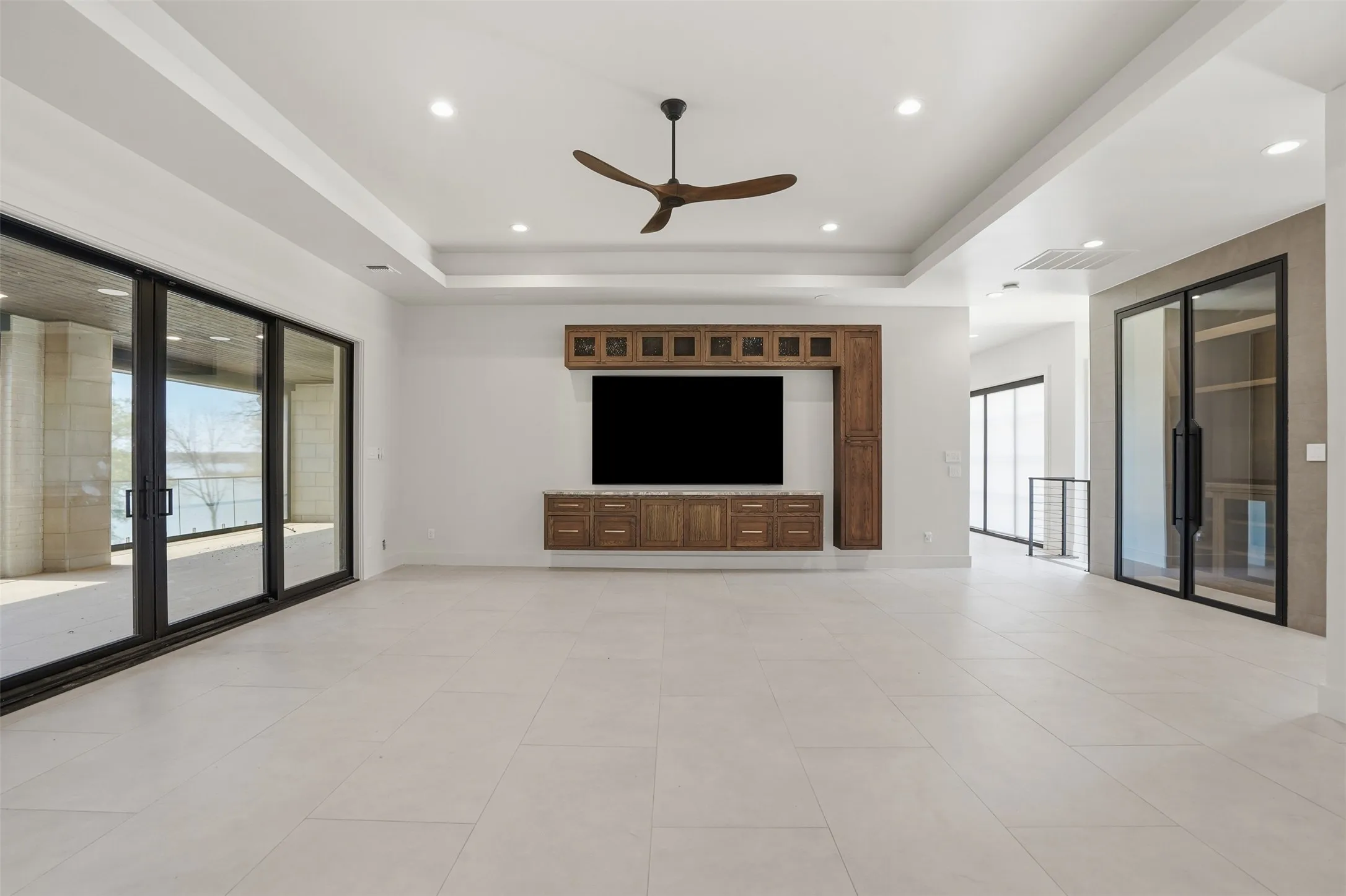 Single Family Residence For Sale in Tarrant County , 7073 The Resort Boulevard, Fort Worth, Texas 76179, 5 Bedrooms, 6 Bathrooms, 3 Garage spaces, 6,237 Sqft, built in 2024, New Construction - Incomplete, Price $4,995,000, mls#21214200, Real Estate Agent in Fort Worth, Homes For Sale in Tarrant county, Homes For Sale in Fort Worth, Realtor in Fort Worth Texas, Real Estate Brokerage Independent Realty Texas, Luminita Cordes Realtor
